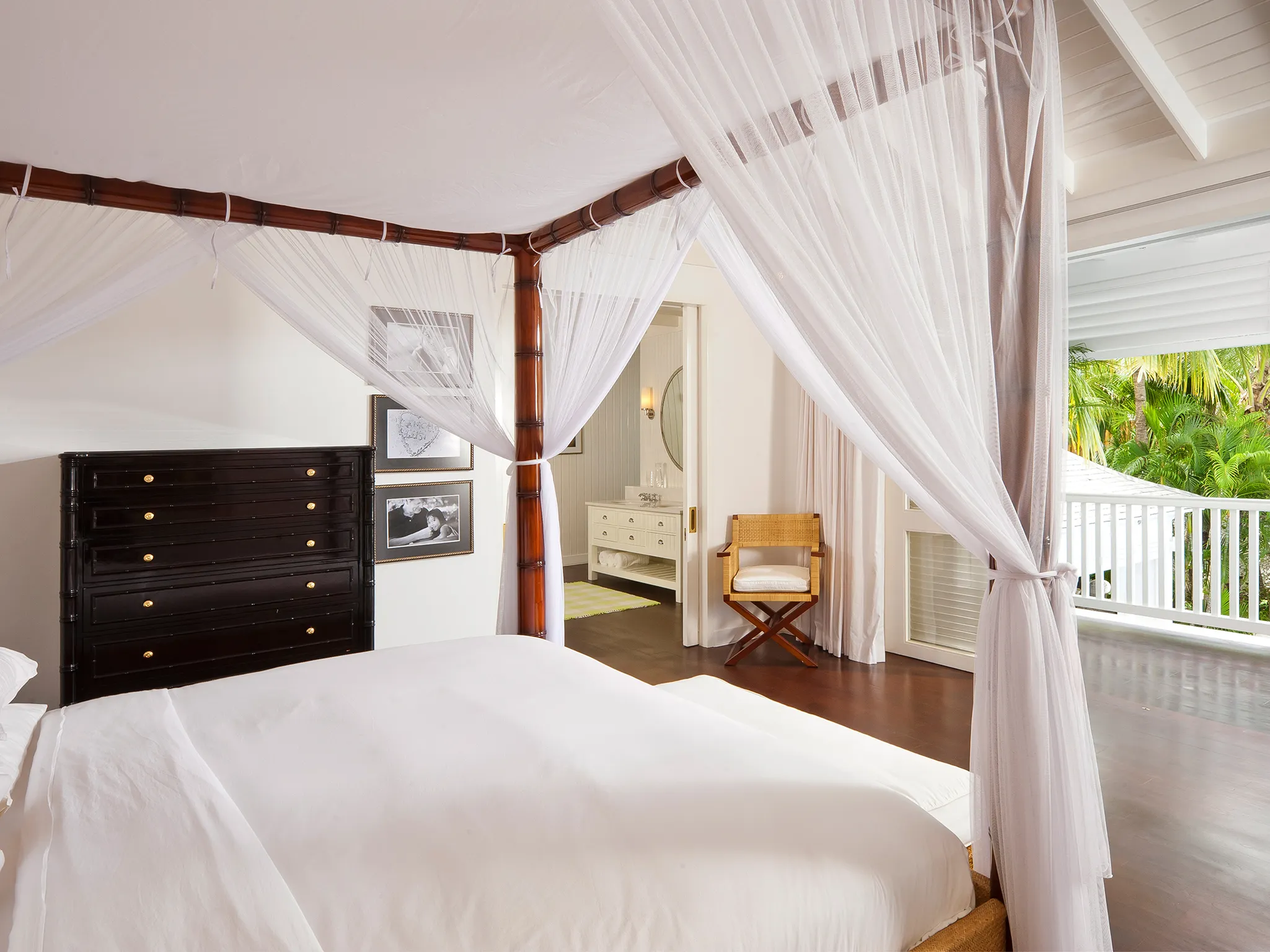 9. Villa Lulito - Bedroom view