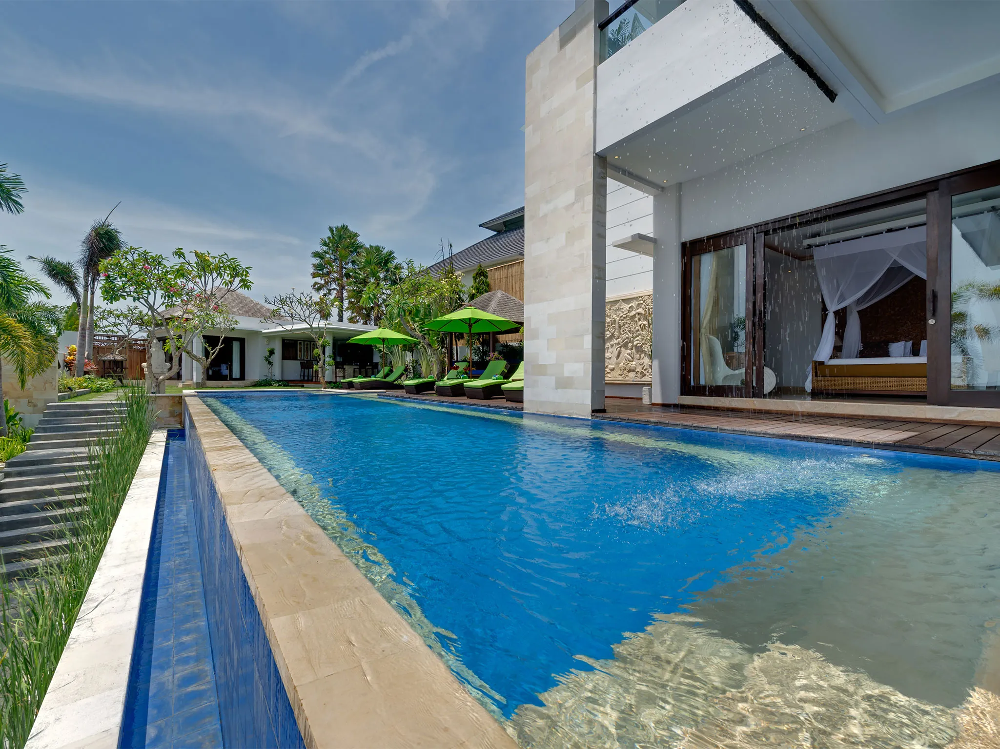 Villa Luwih - Poolside