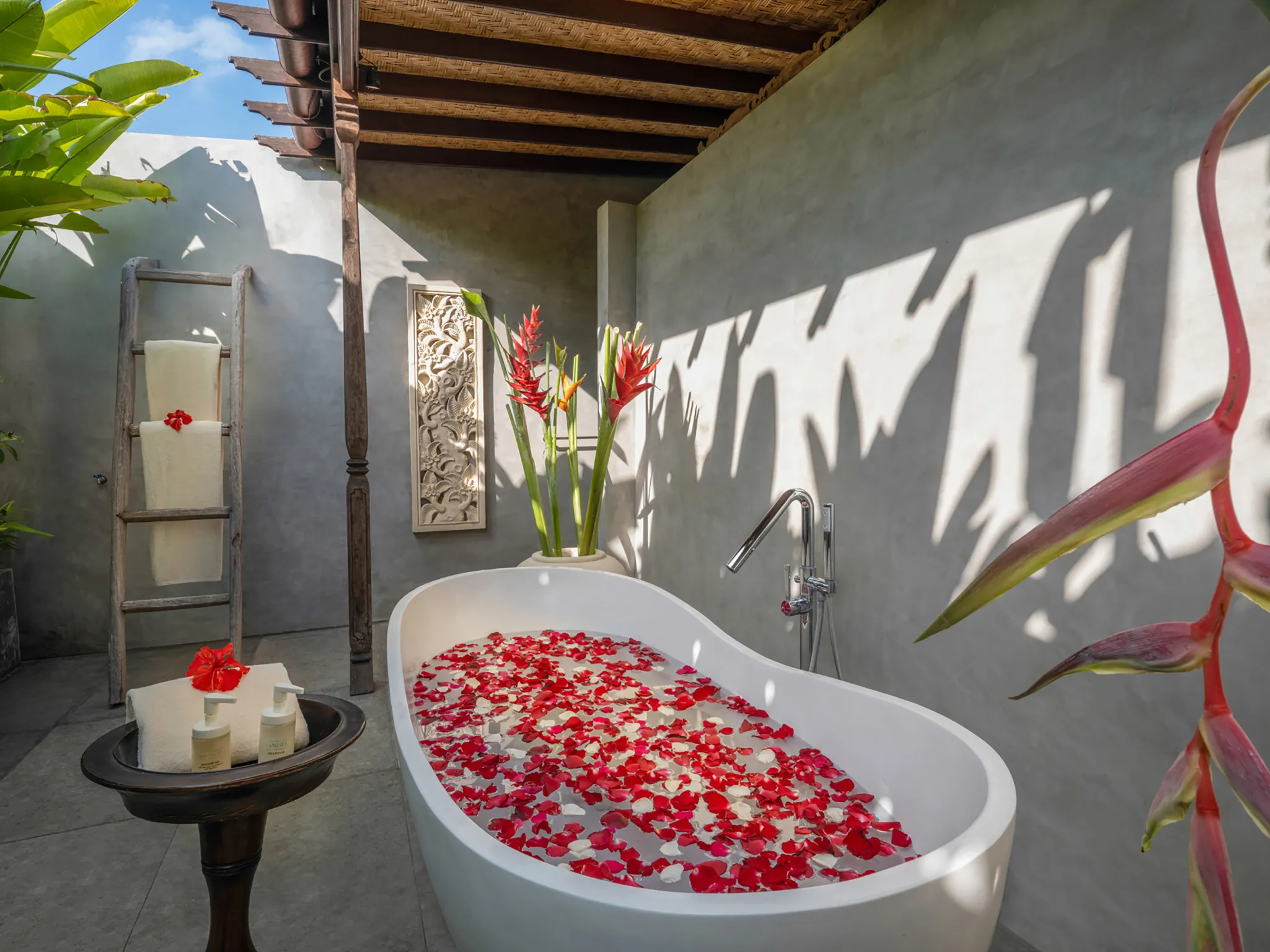 Villa Mandalay Dua - Flower bath