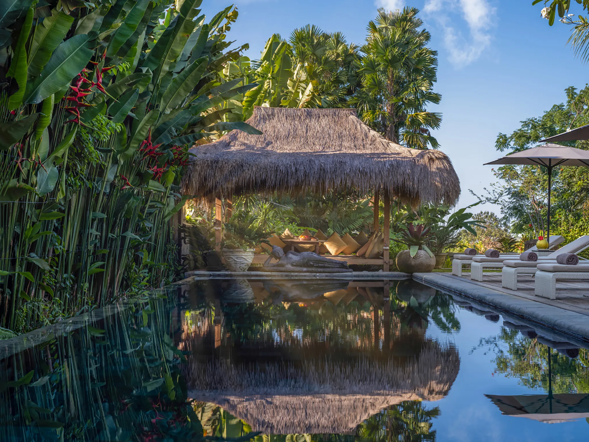 Villa Mandalay Dua - Balé view from pool