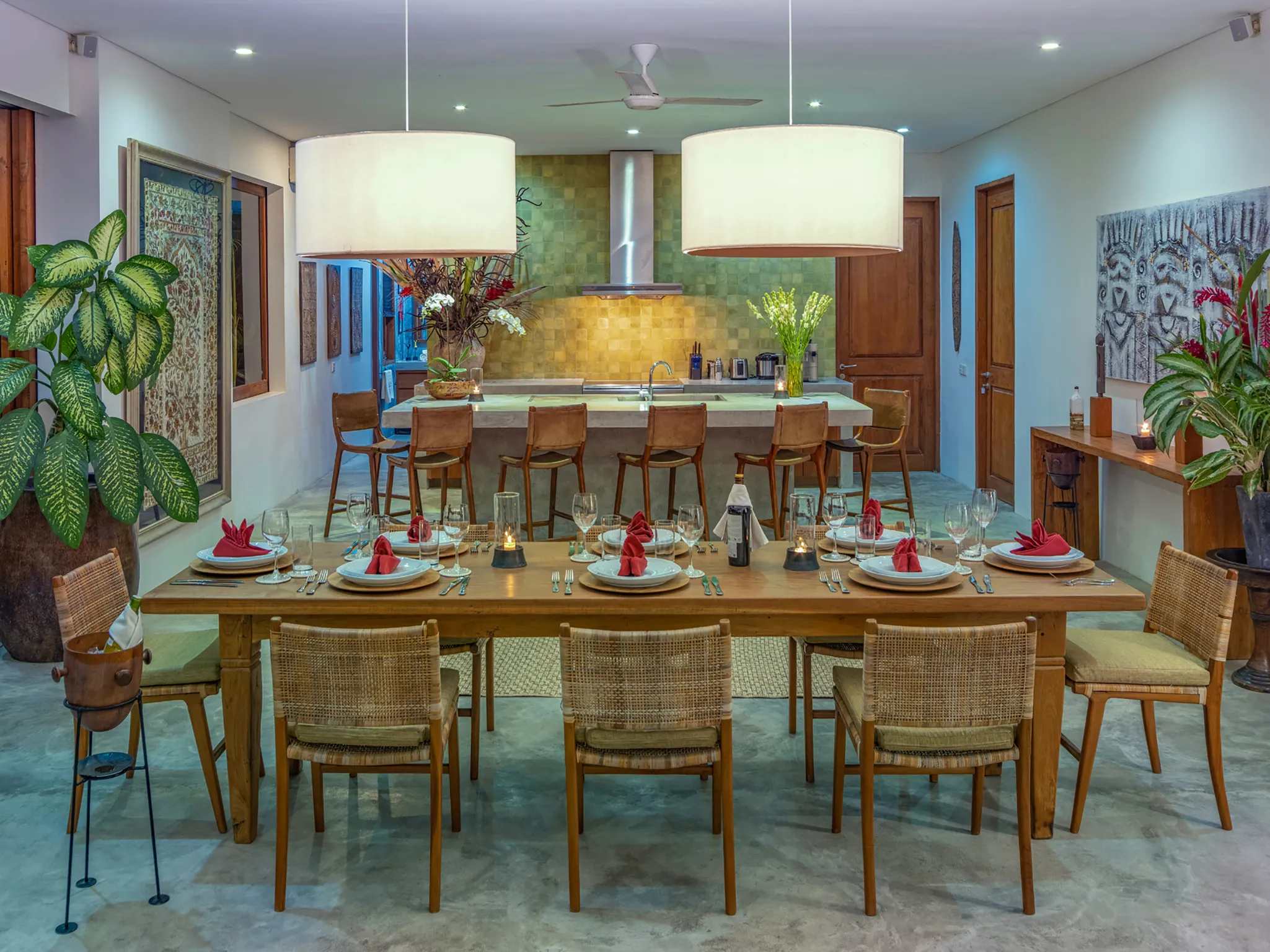 Villa Mandalay Dua - Dining to kitchen view