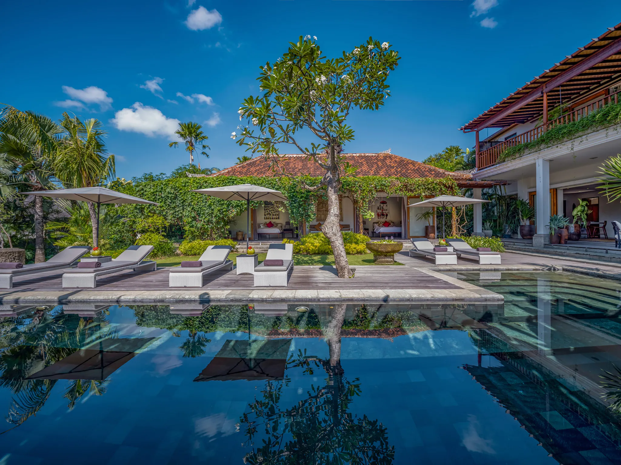 Villa Mandalay Dua - Poolside paradise