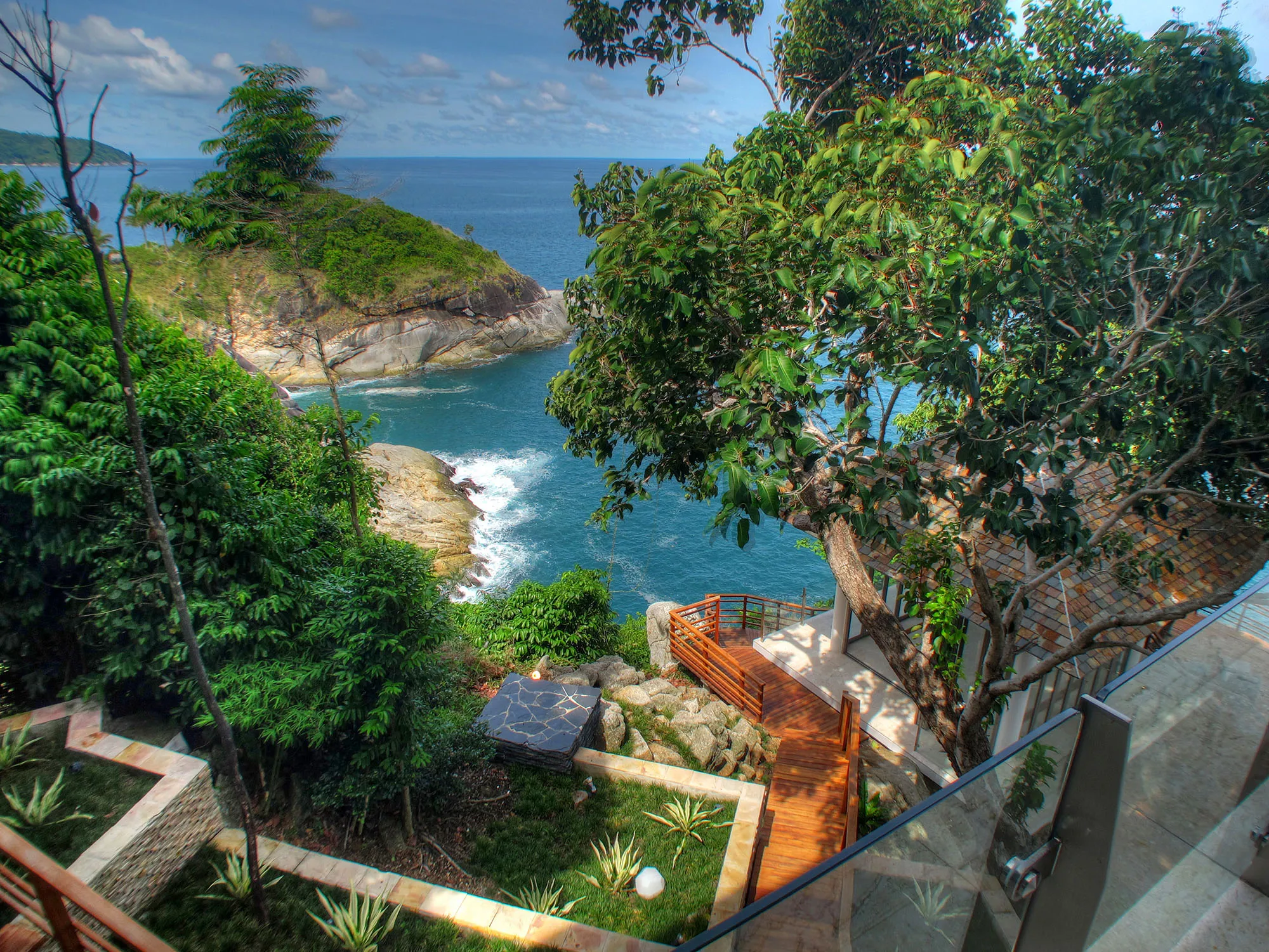 Villa Minh - Cliff top setting
