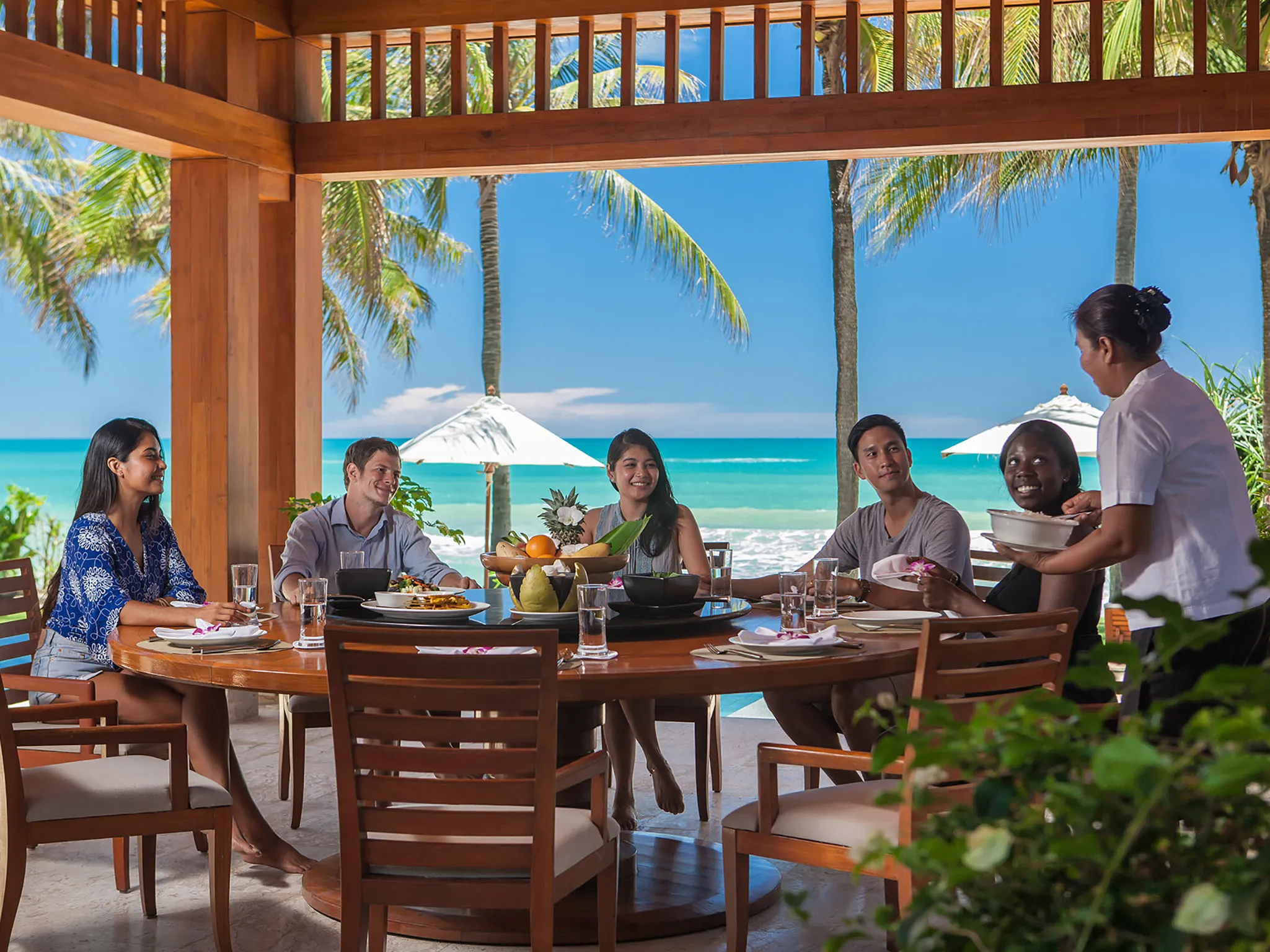 Villa Nandana - Dine with stunning view