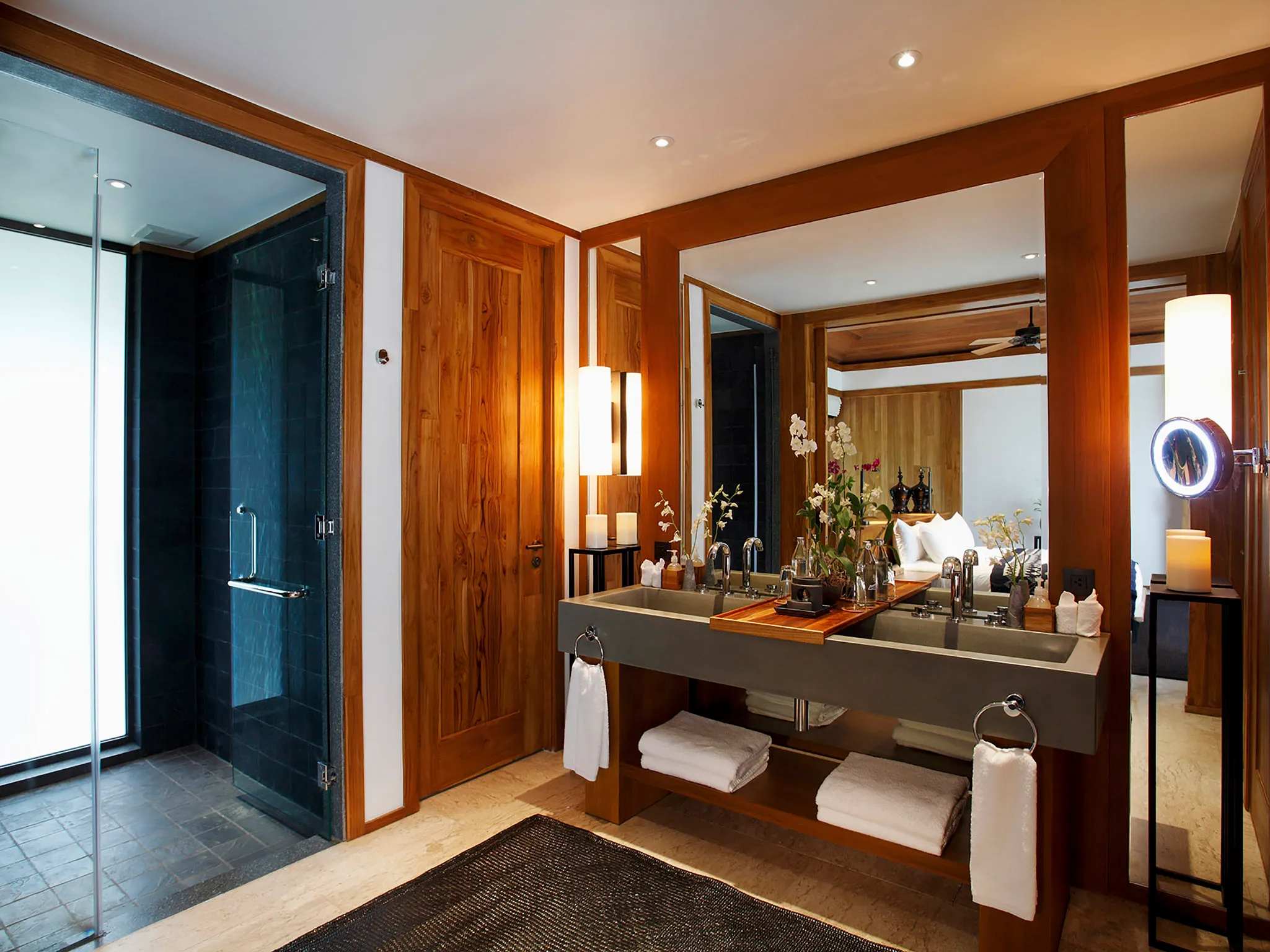 Villa Nandana - Bathroom on bedroom two design