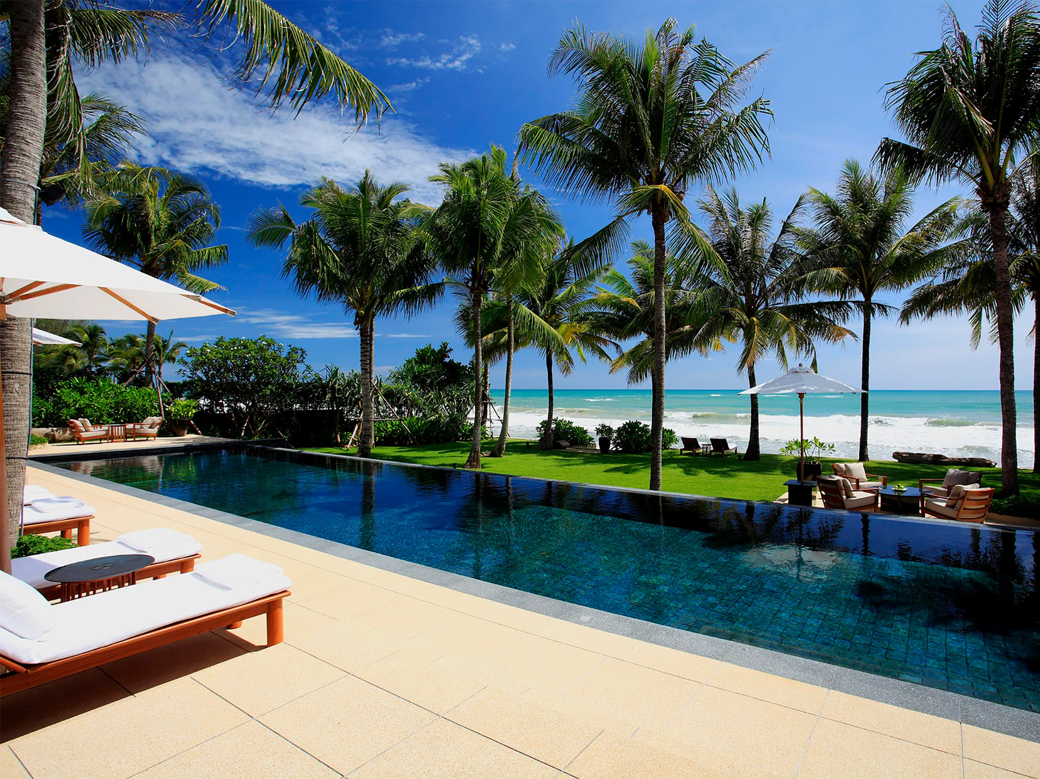 Villa Nandana - Pool view