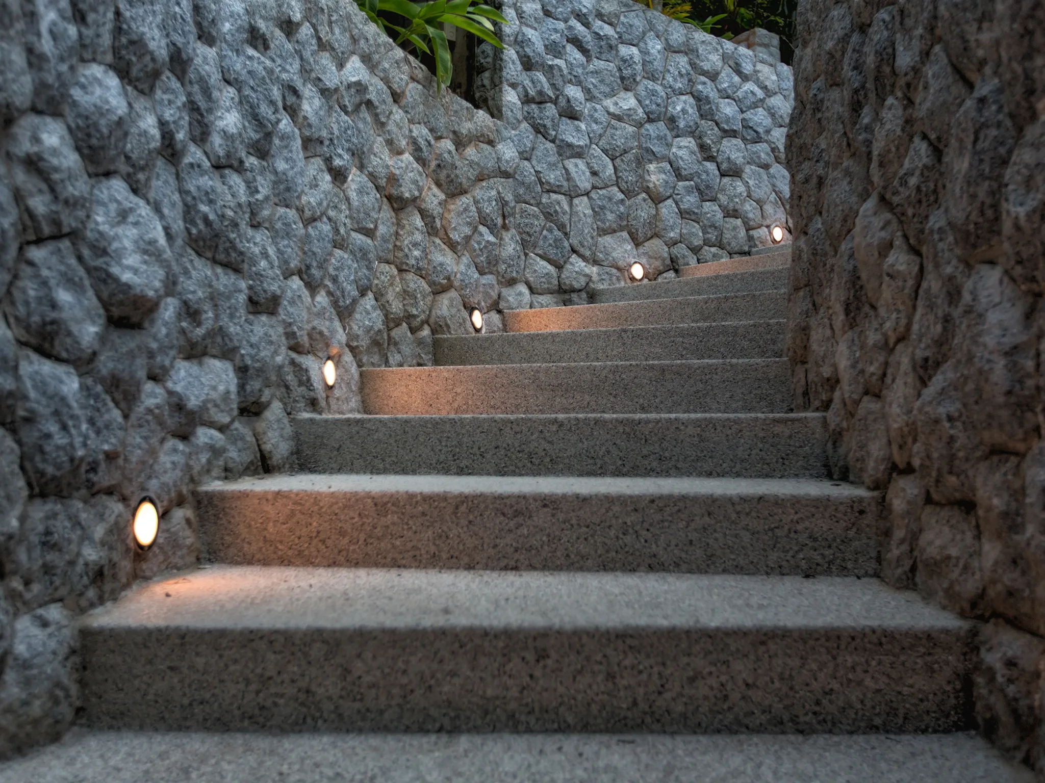 Villa Napalai Surin - Entrance stairwell