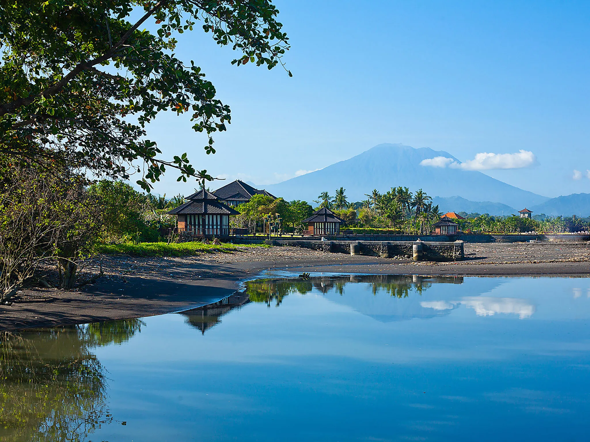 Puri Nirwana -Mount agung view
