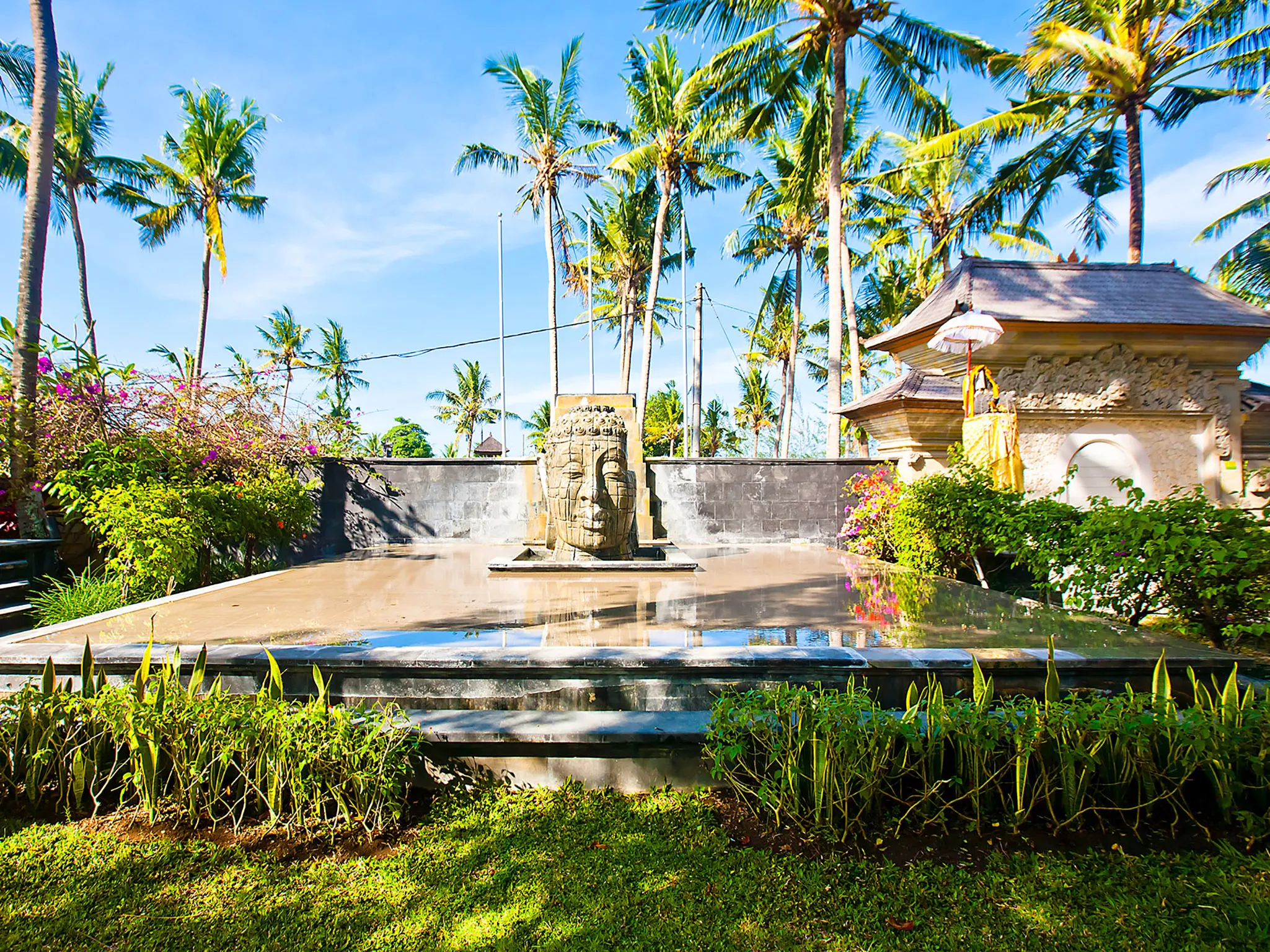 Puri Nirwana - Buddha pond feature