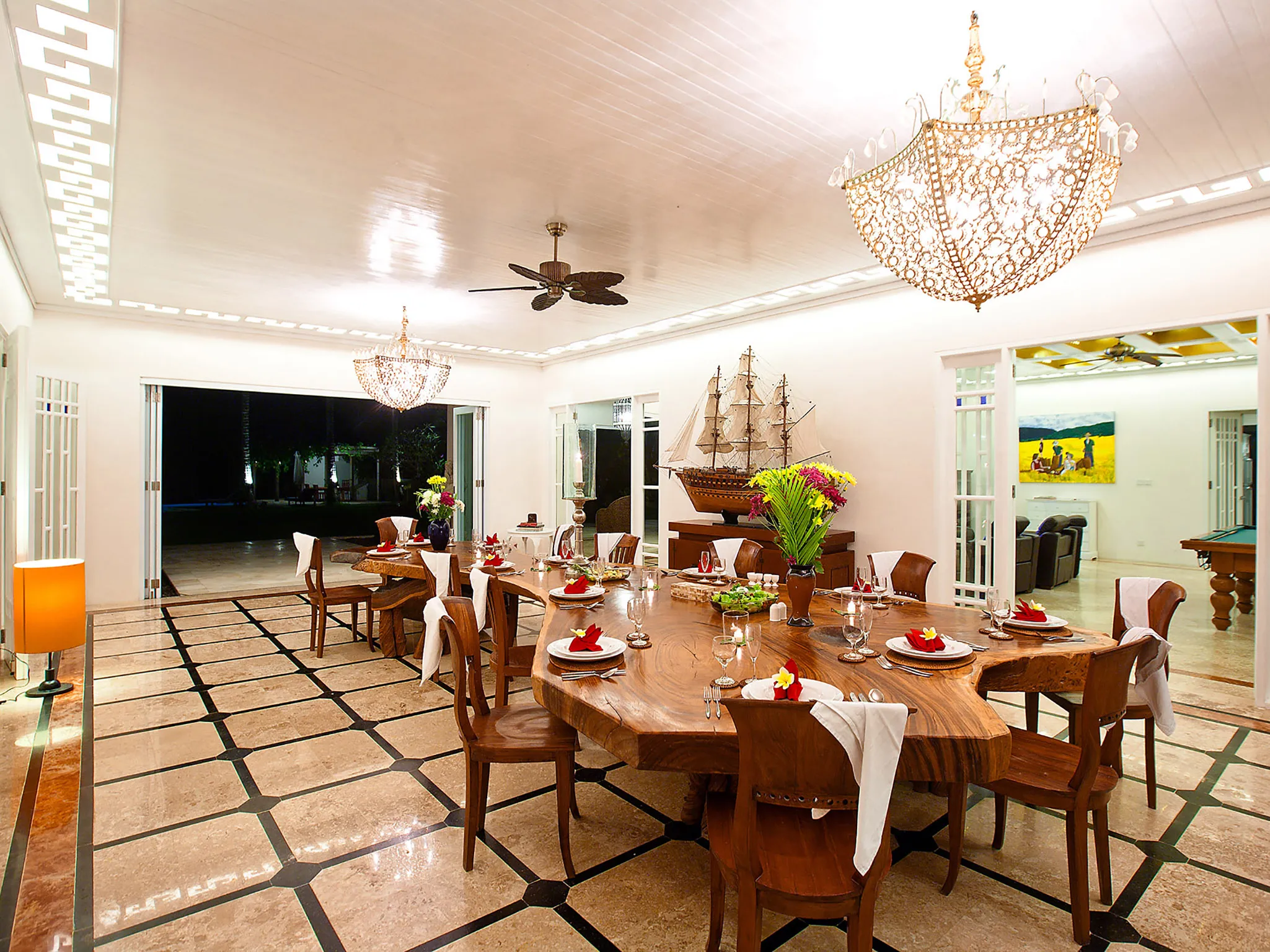 Puri Nirwana - Dining area layout