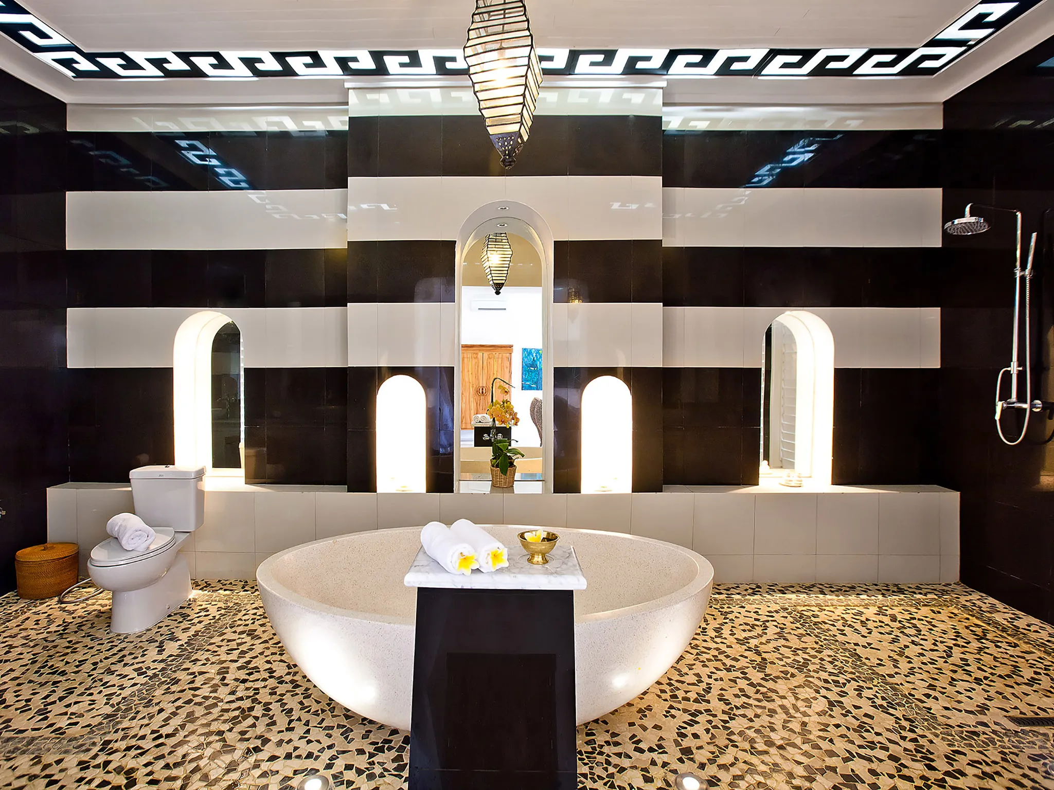 Puri Nirwana - Ensuite bathroom