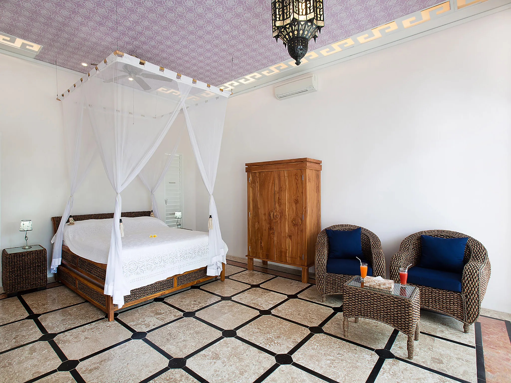 Puri Nirwana - Guest bedroom (2)