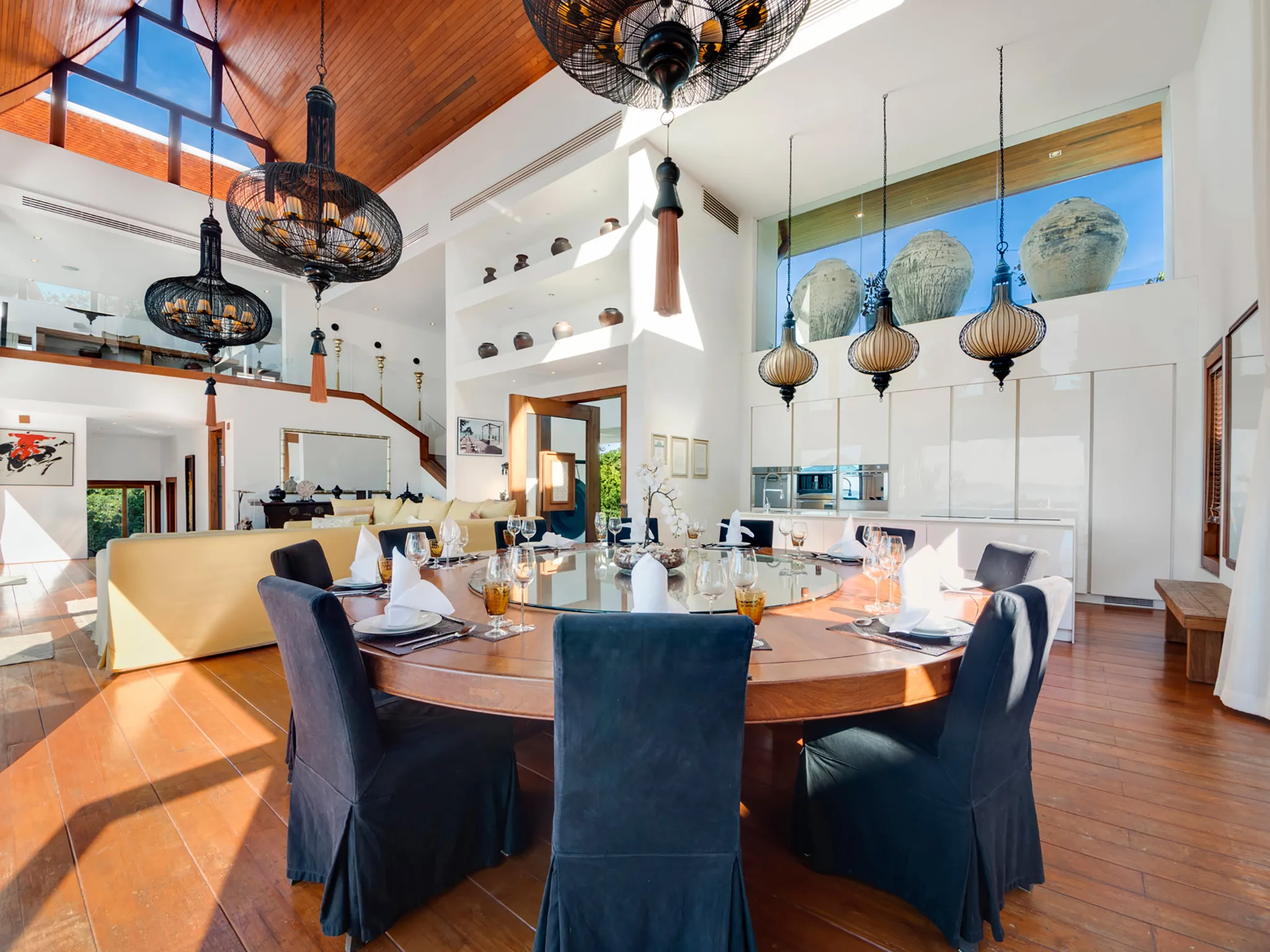 Villa Riva - Formal dinner setup