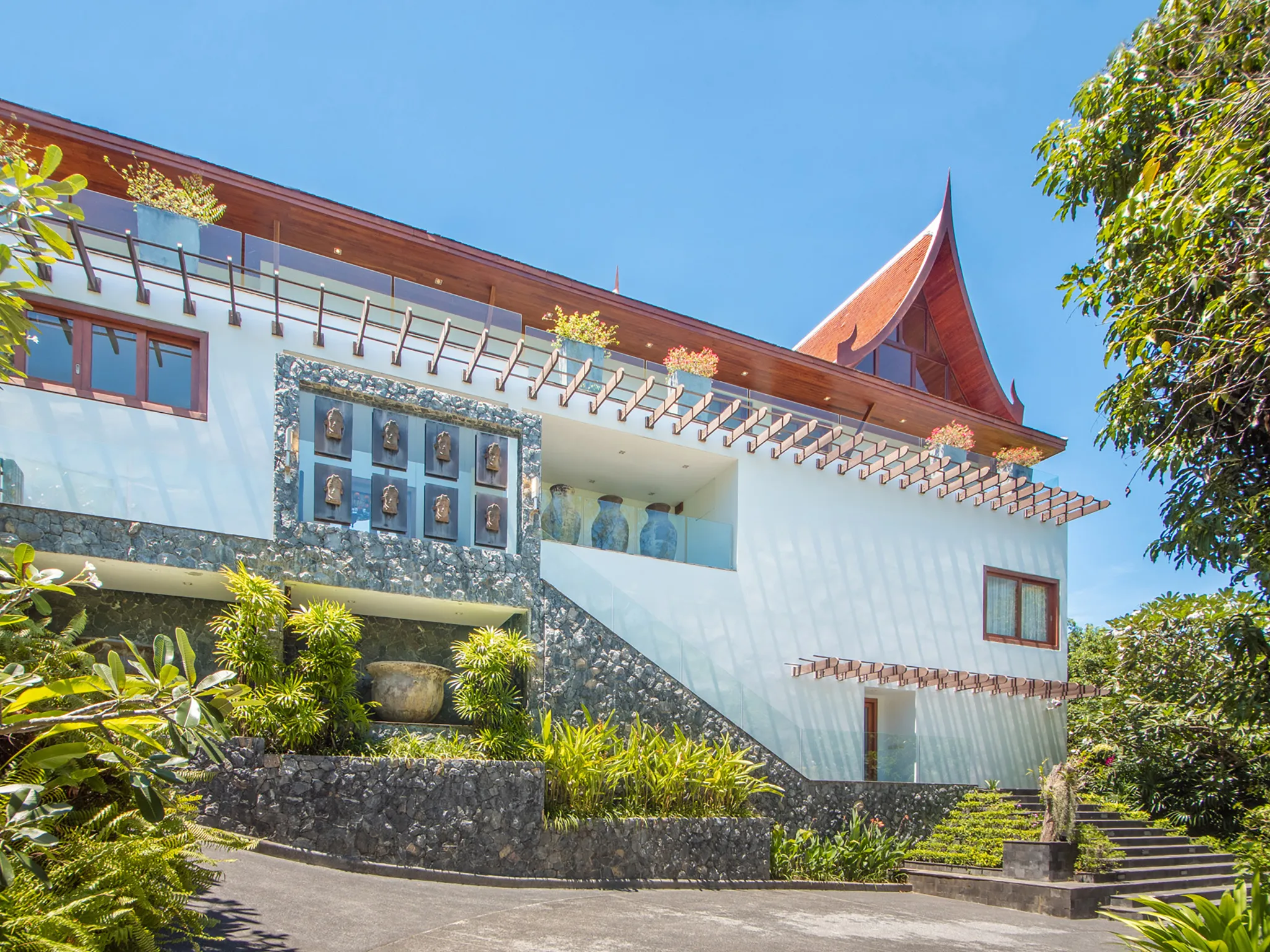 Villa Riva - From driveway