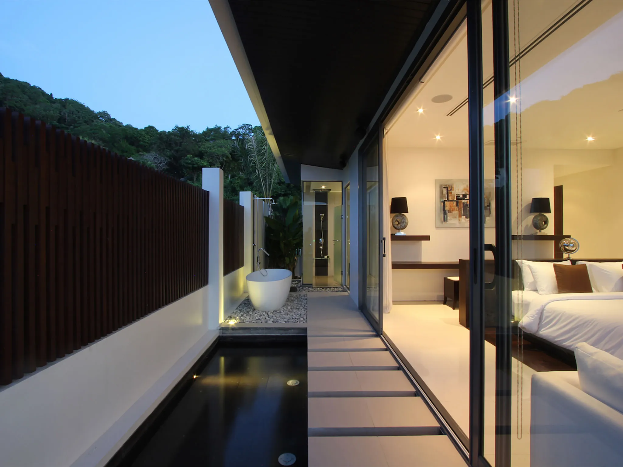 Villa Saan - Master bedroom