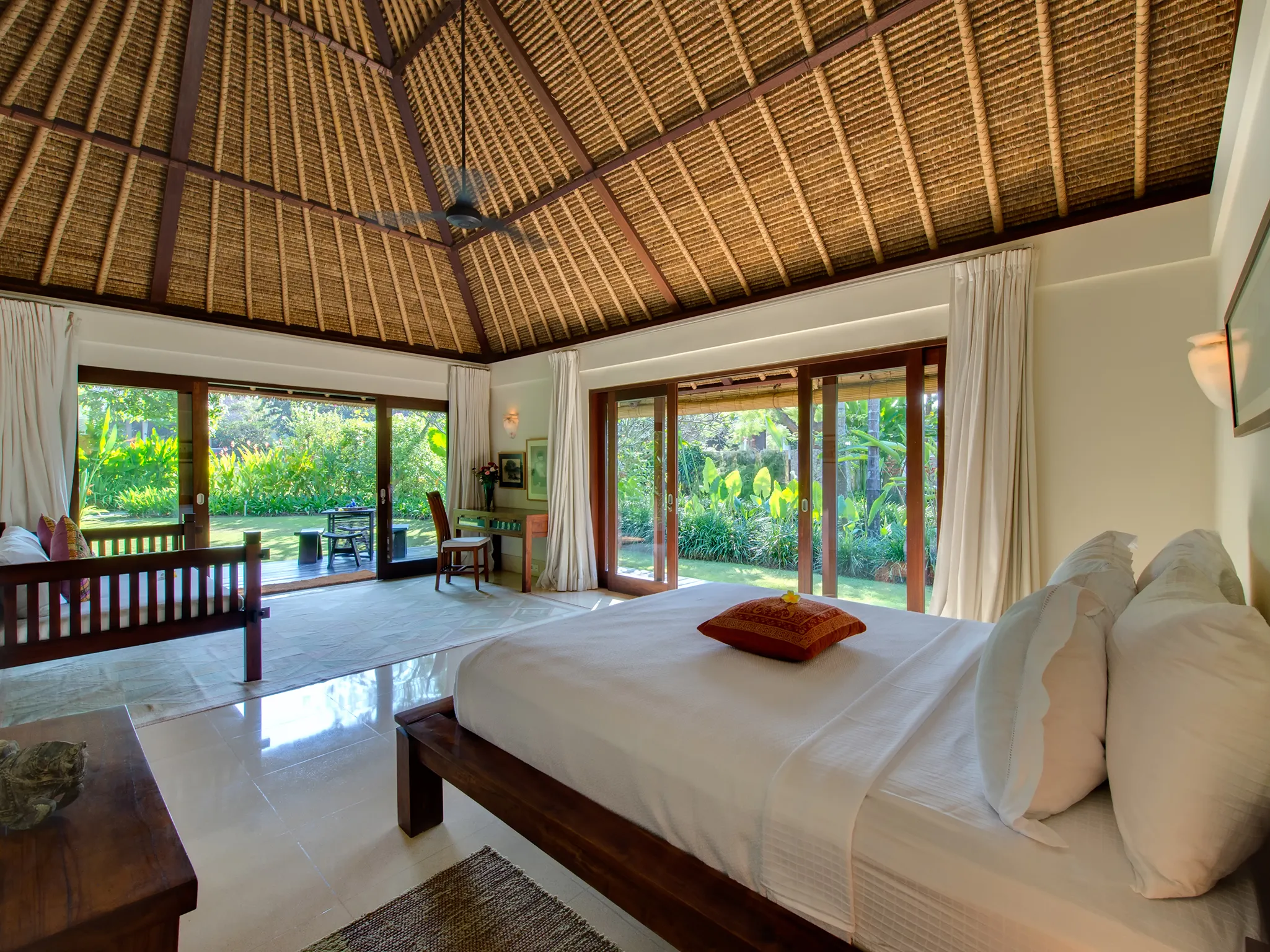 Villa Samadhana - Guest house bedroom 1