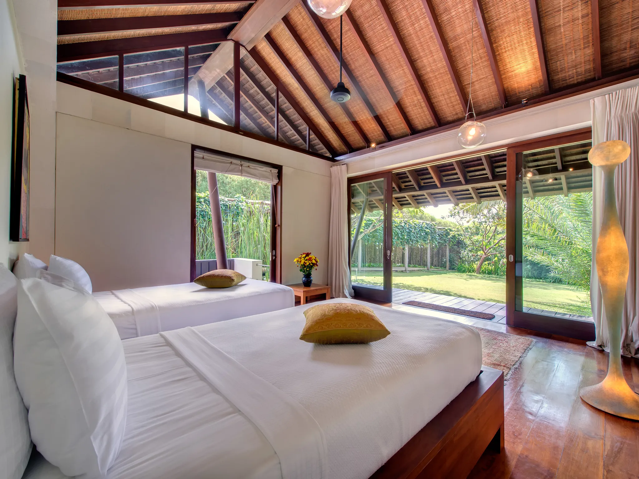 Villa Samadhana - Main house guest room 2