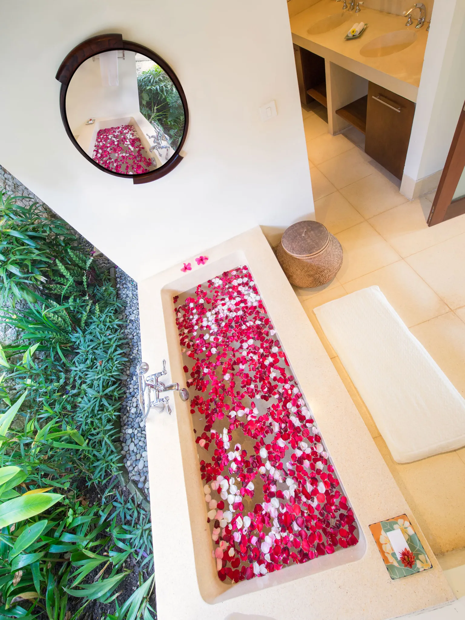 Villa Samadhana - Guest house bathroom 2