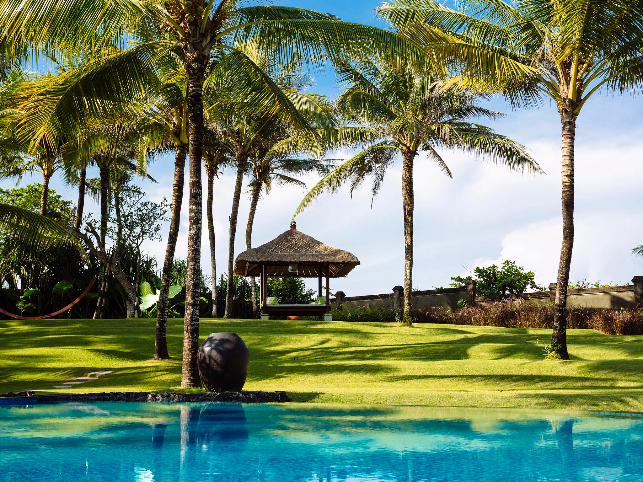 Villa Semarapura - Garden bale in the left hand corner of the property 2