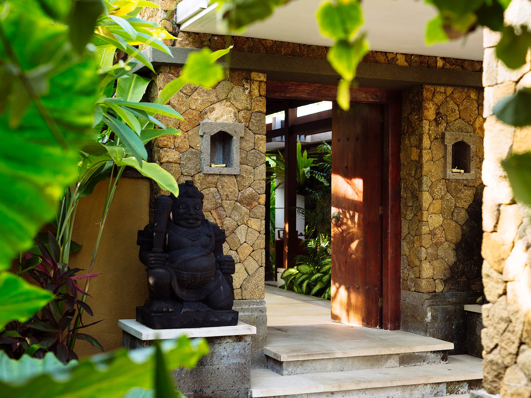 Villa Semarapura - Entrance doors