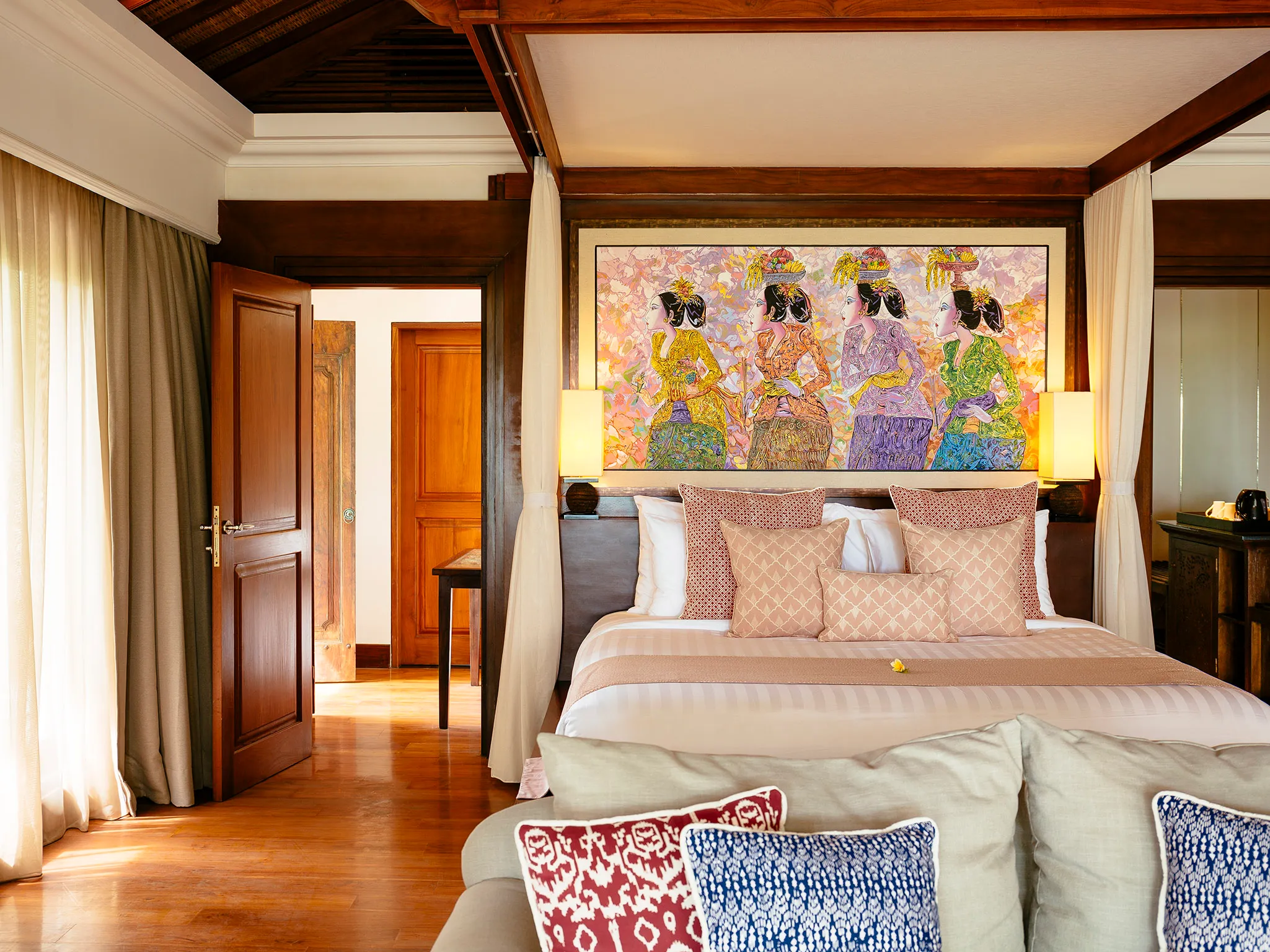 Villa Semarapura - Master bedroom sofa