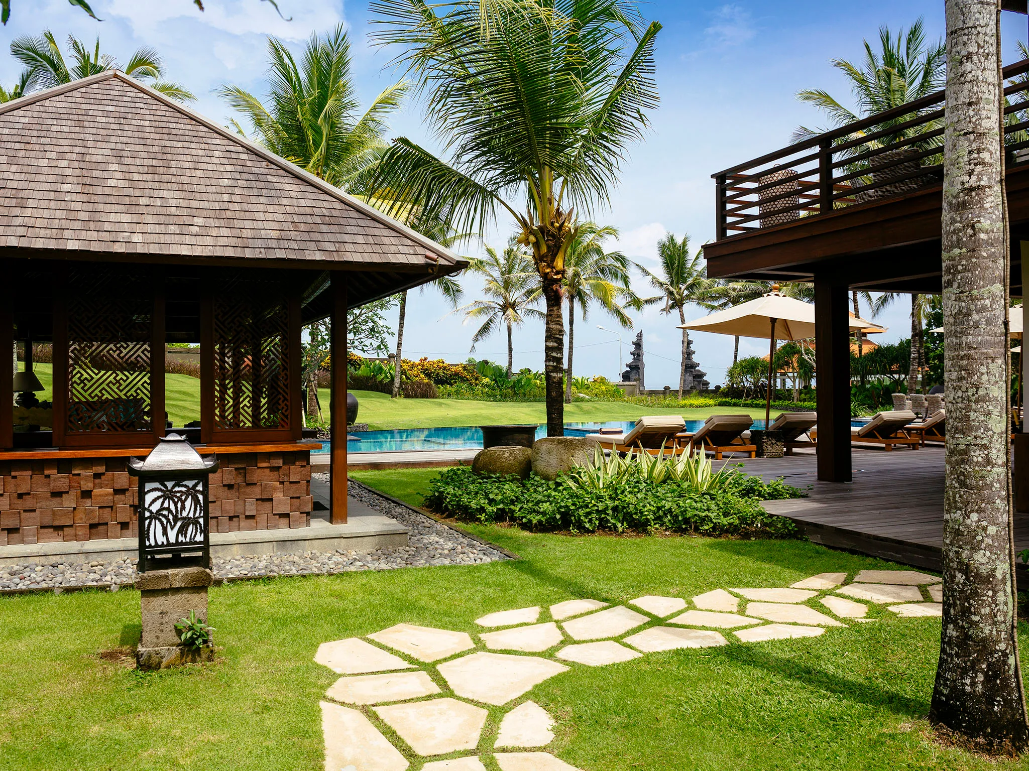 Villa Semarapura - Pool bale and entertainment room