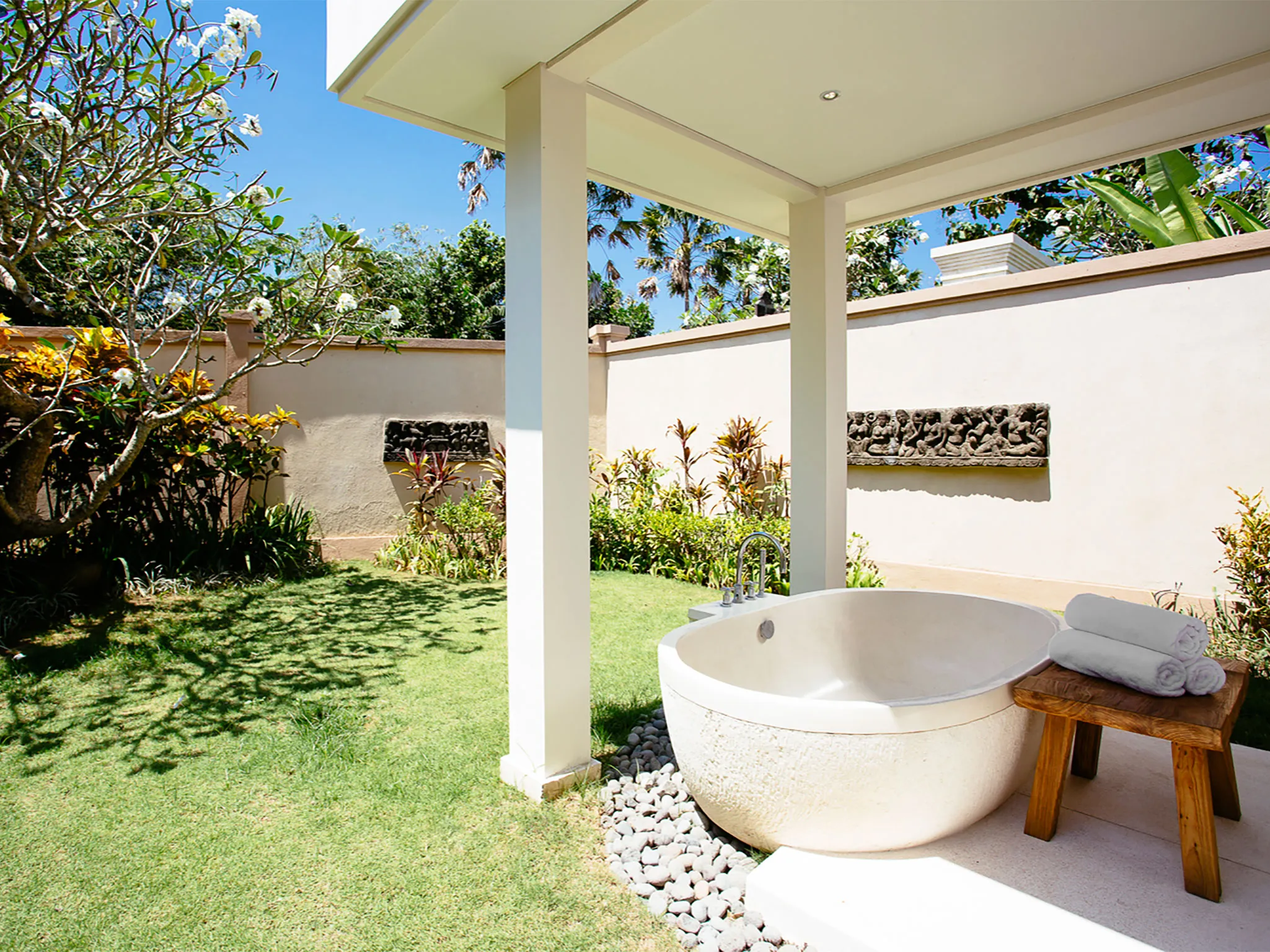 Villa Simona Oasis - Arjuna bedroom ensuite