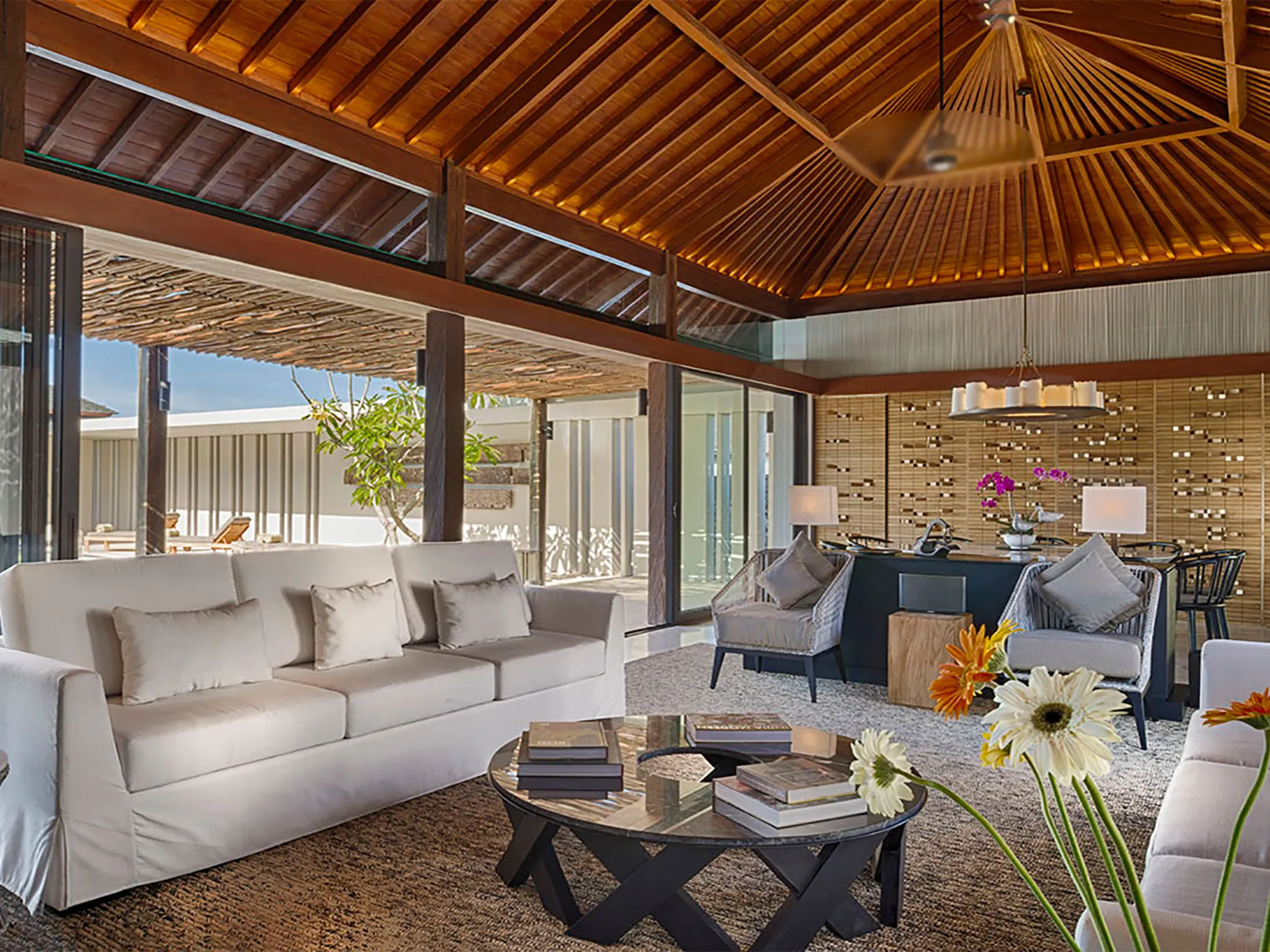 Sohamsa Estate - Villa Soham - Living and entertaining area