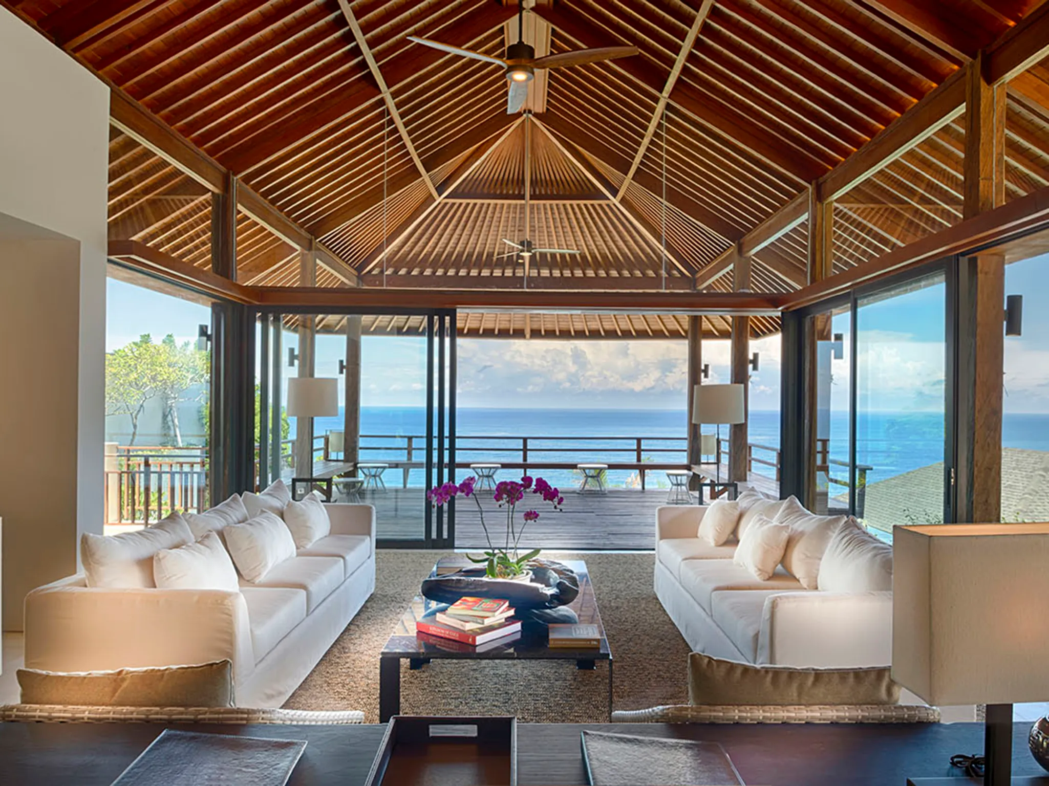 Sohamsa Estate - Villa Soham - Spectacular living spaces
