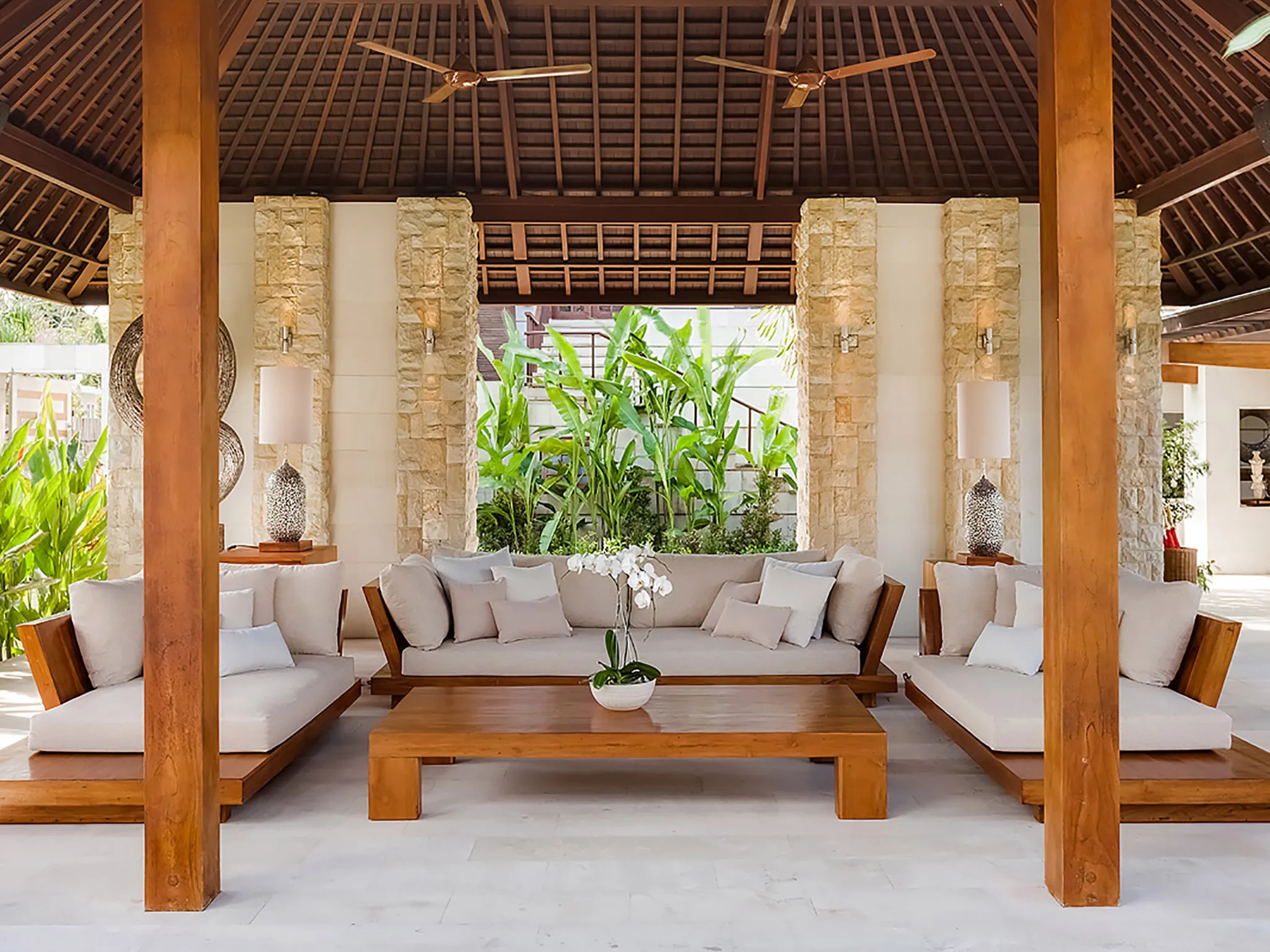 The Beji - Outdoor living area