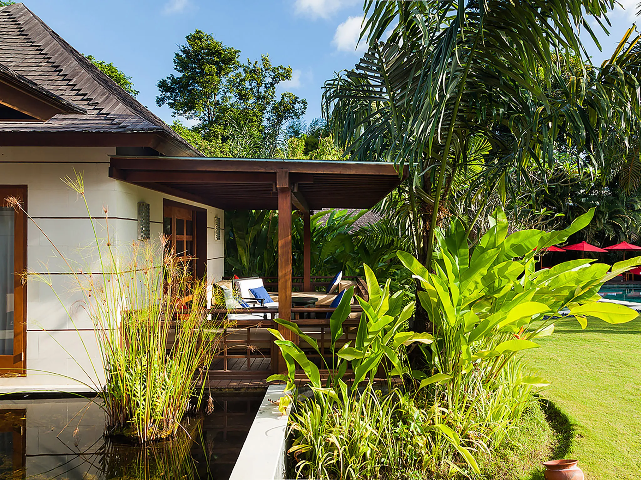 The Beji - Pond around guest suite 6