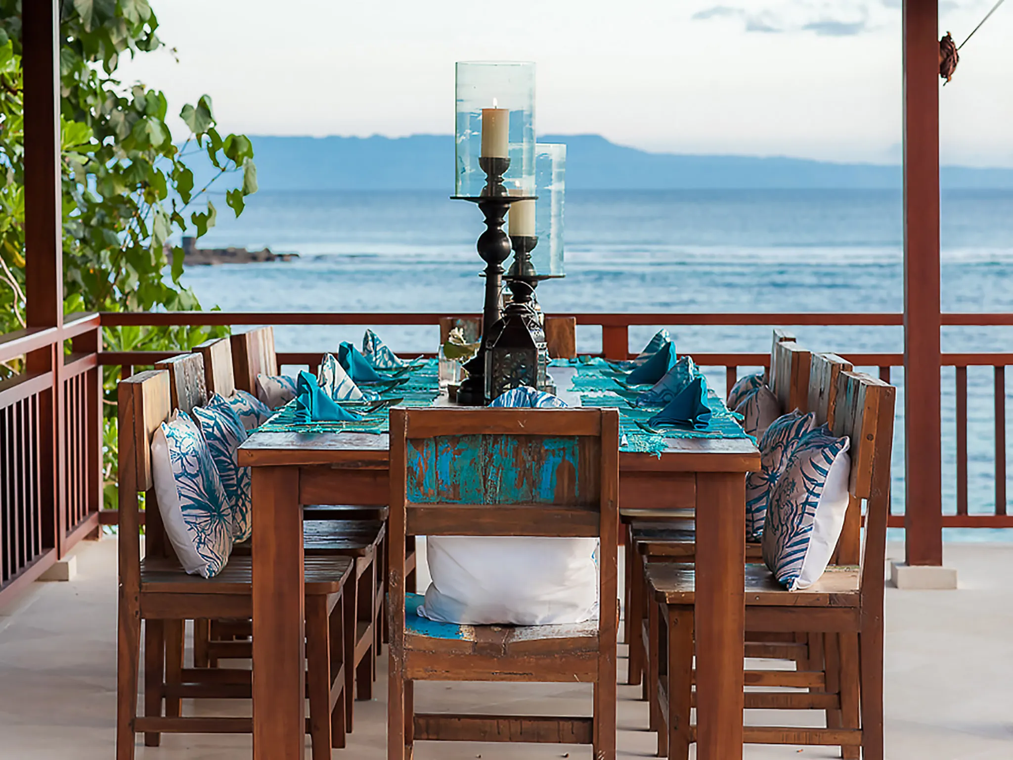 Villa Tirta Nila - Outdoor dining setting