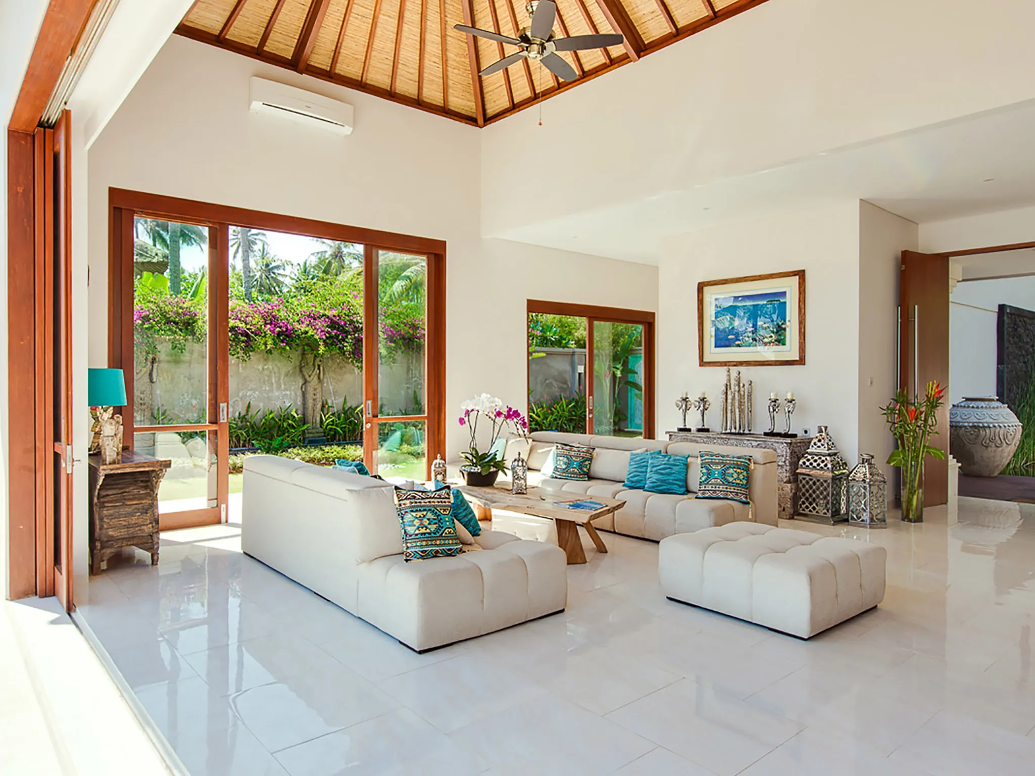 Villa Tirta Nila - Indoor lounge