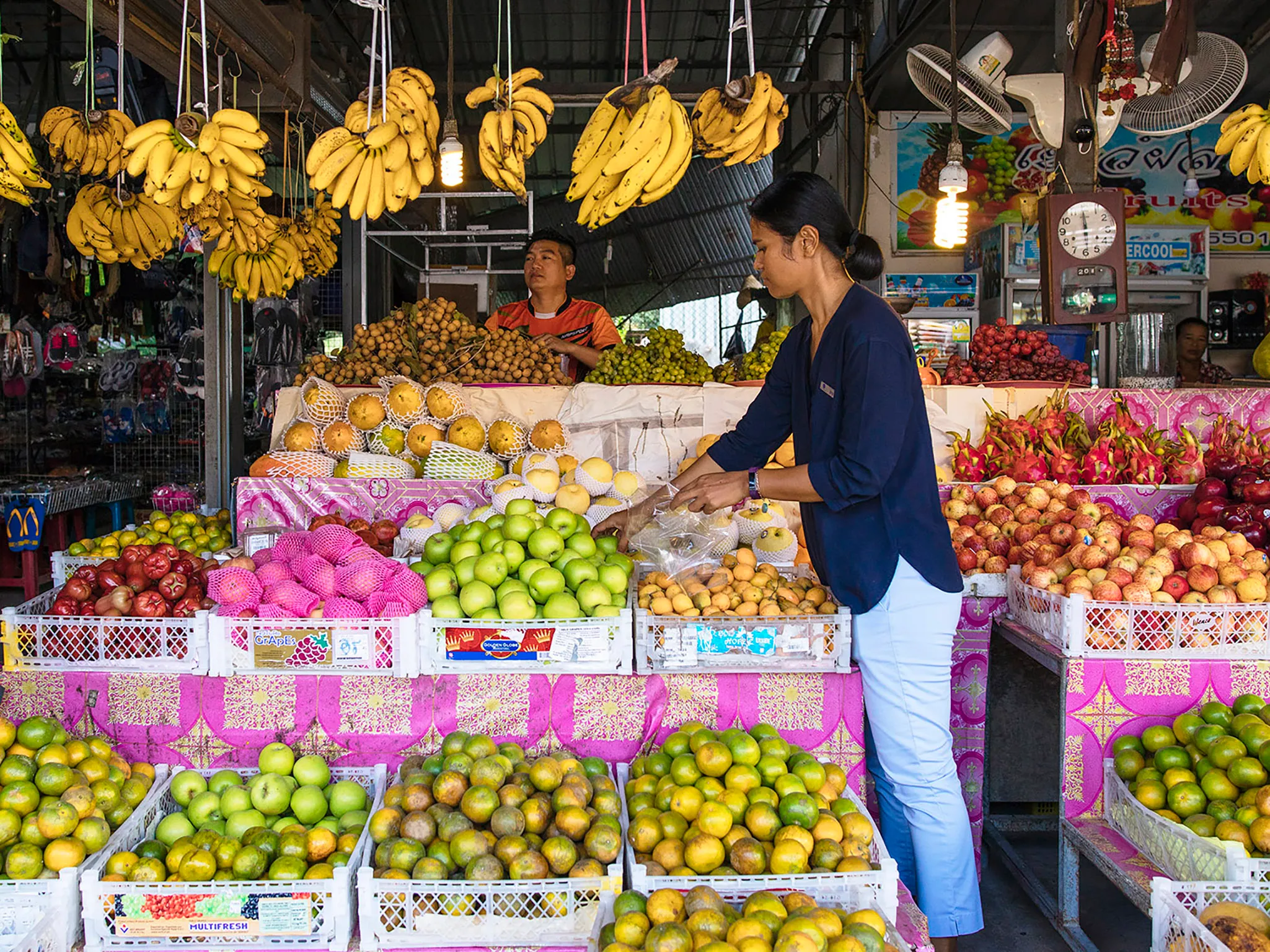 Waimarie - Local fruits market near the villa