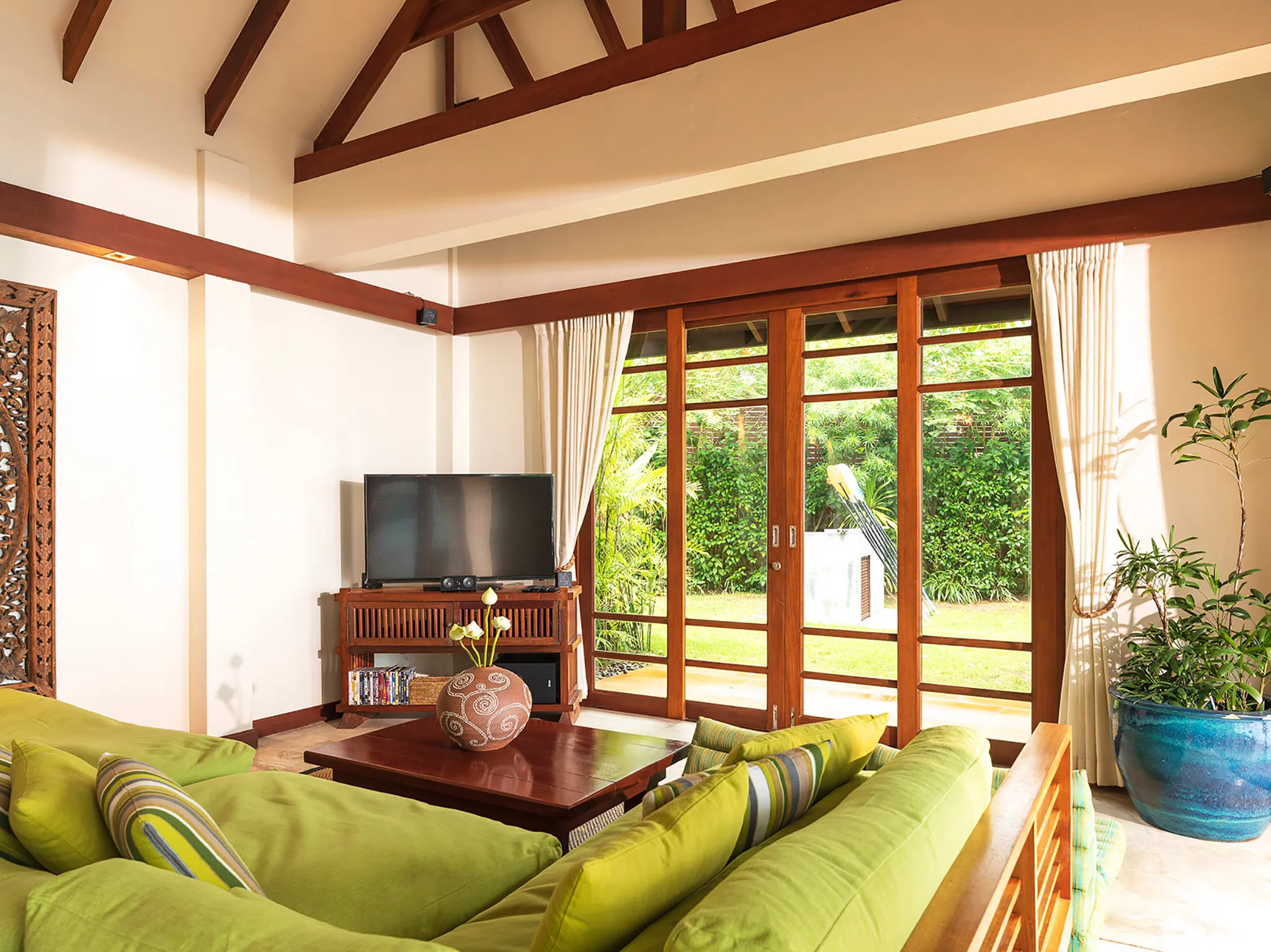 Waimarie - Living room garden outlook