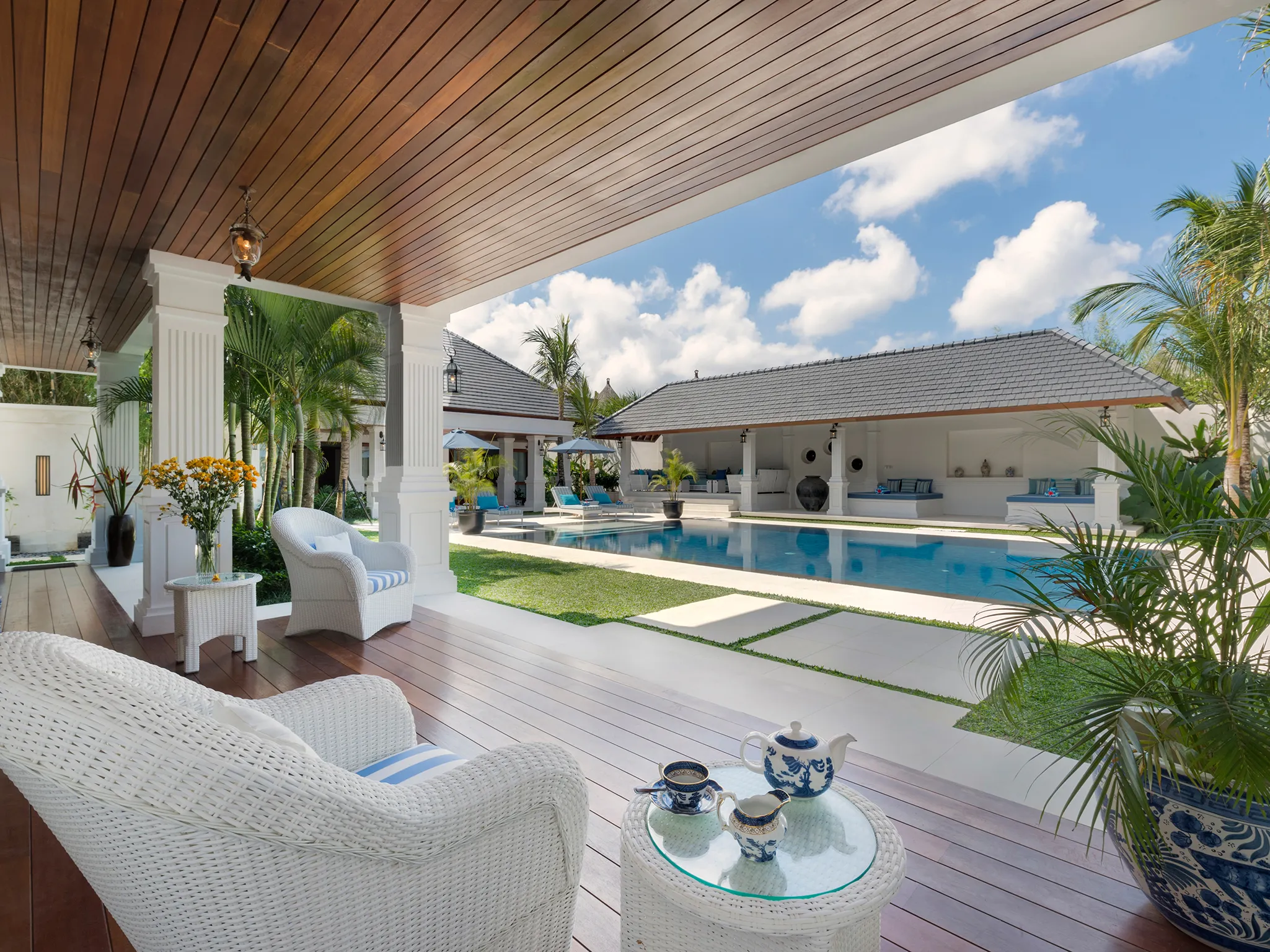 Villa Windu Asri - Poolside tea