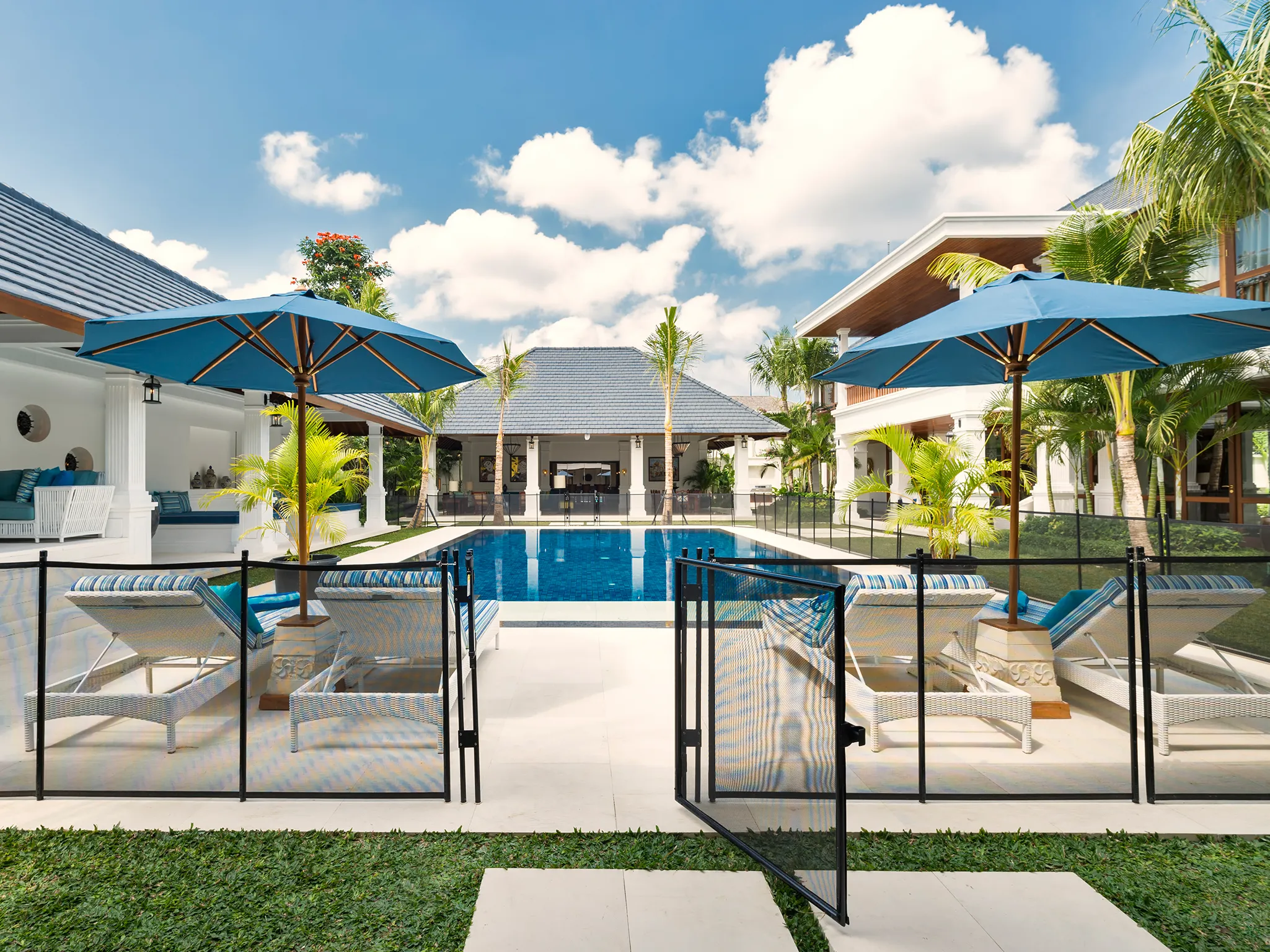 Villa Windu Asri - Pool fence