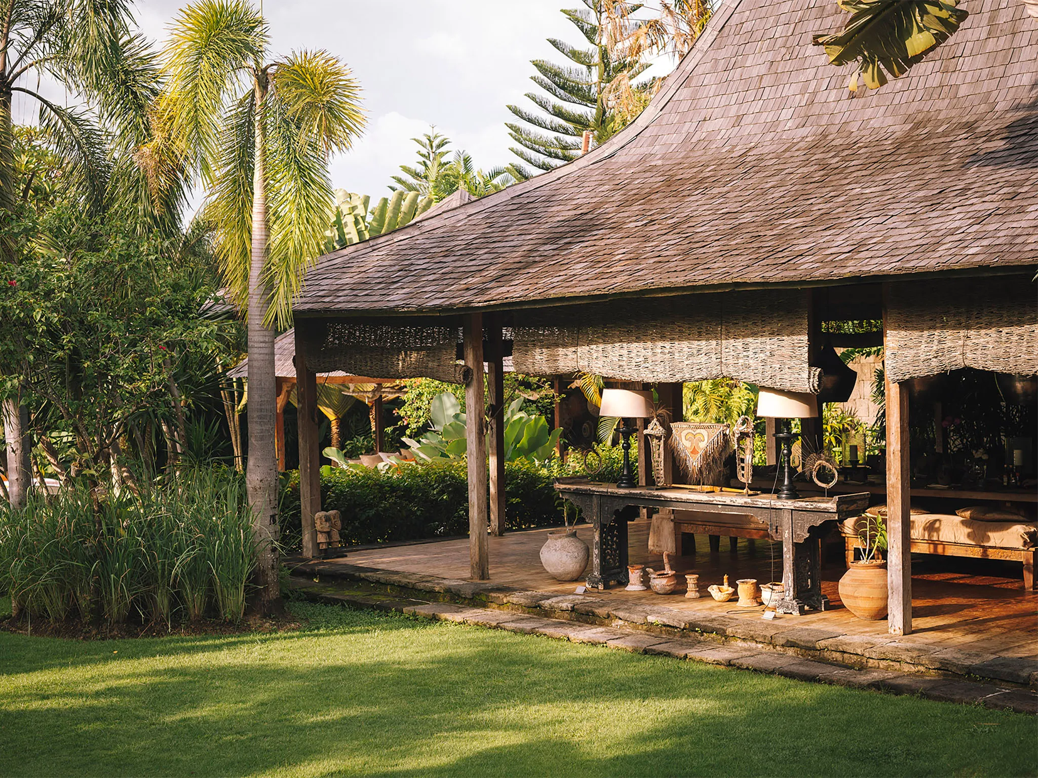 Villa Zelie - Dining joglo