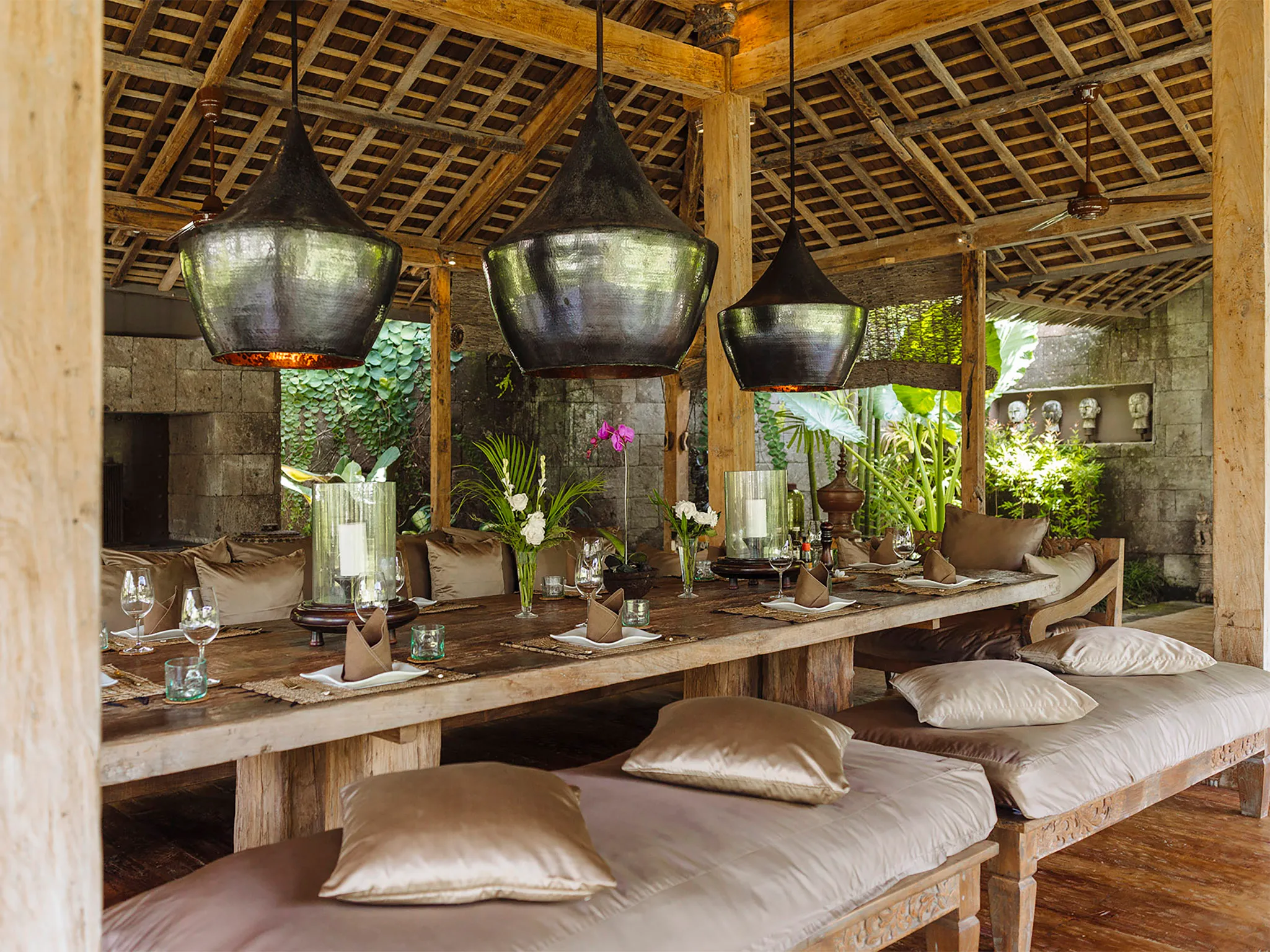 Villa Zelie - Dining table