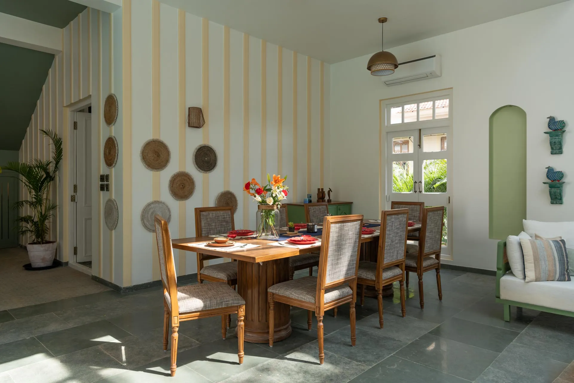 Colina - Villa B - Dining area