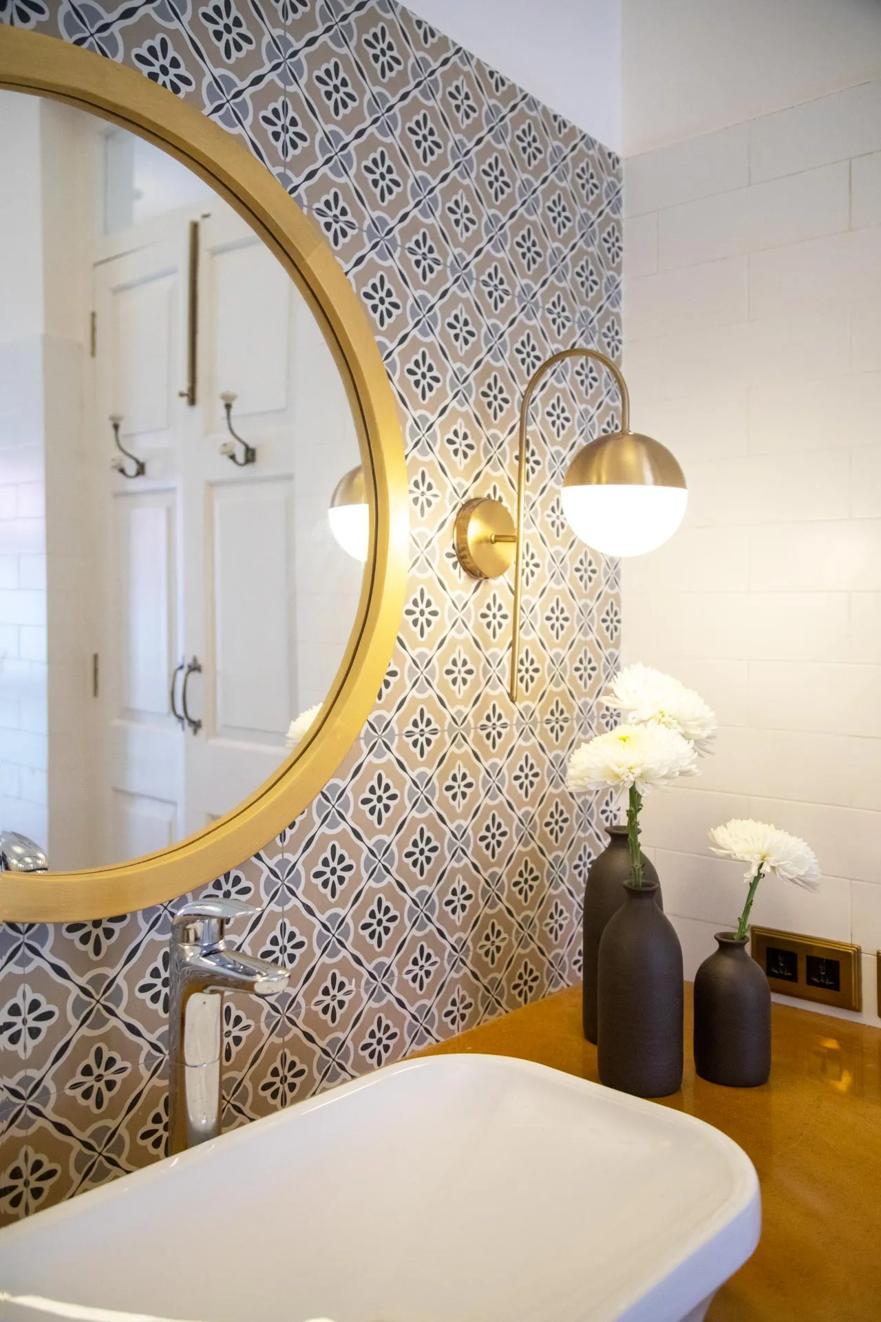 Colina Villa F - Bathroom Close up View