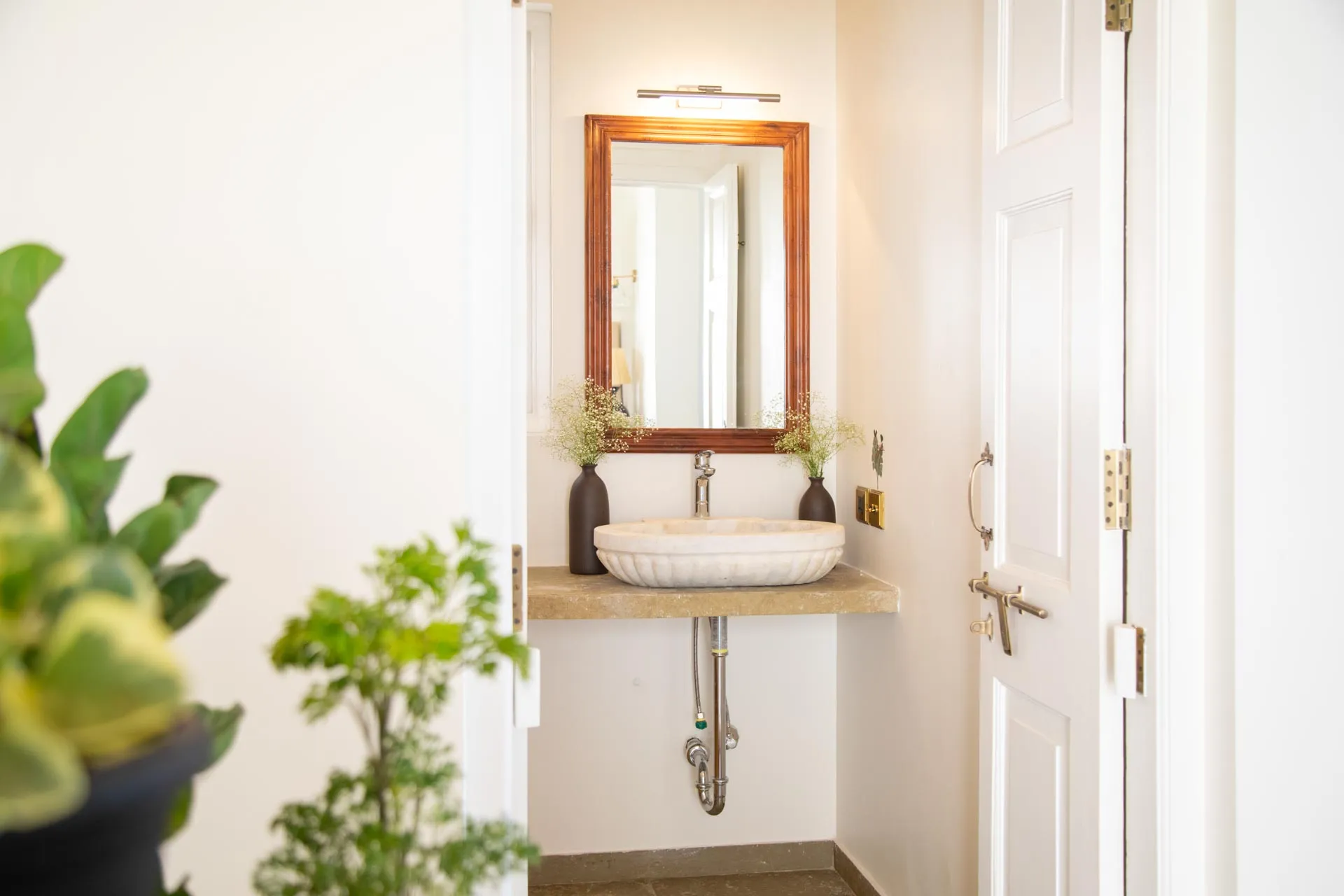 Colina Villa F - Powder Room