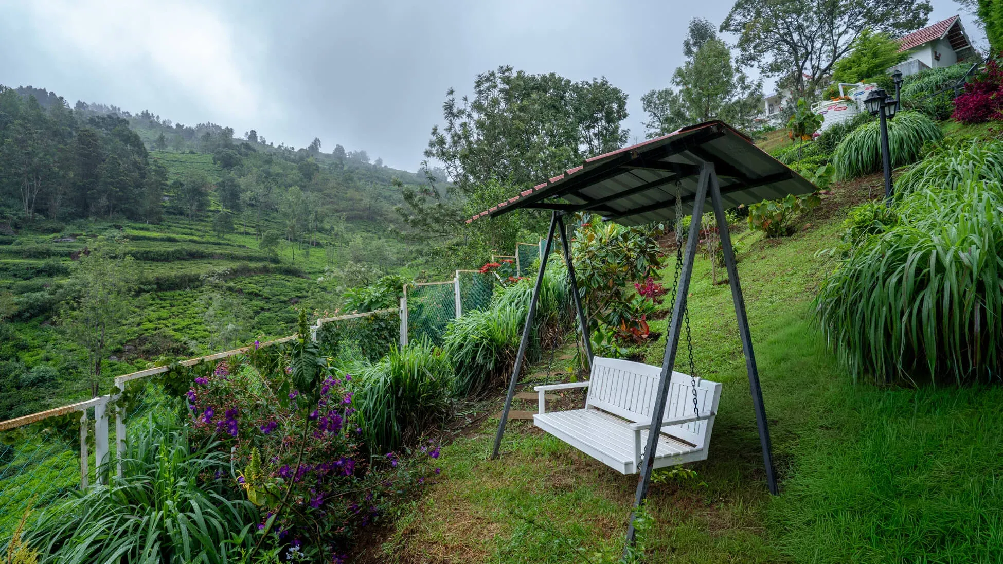 Outdoor Swing | Villa Aikyam