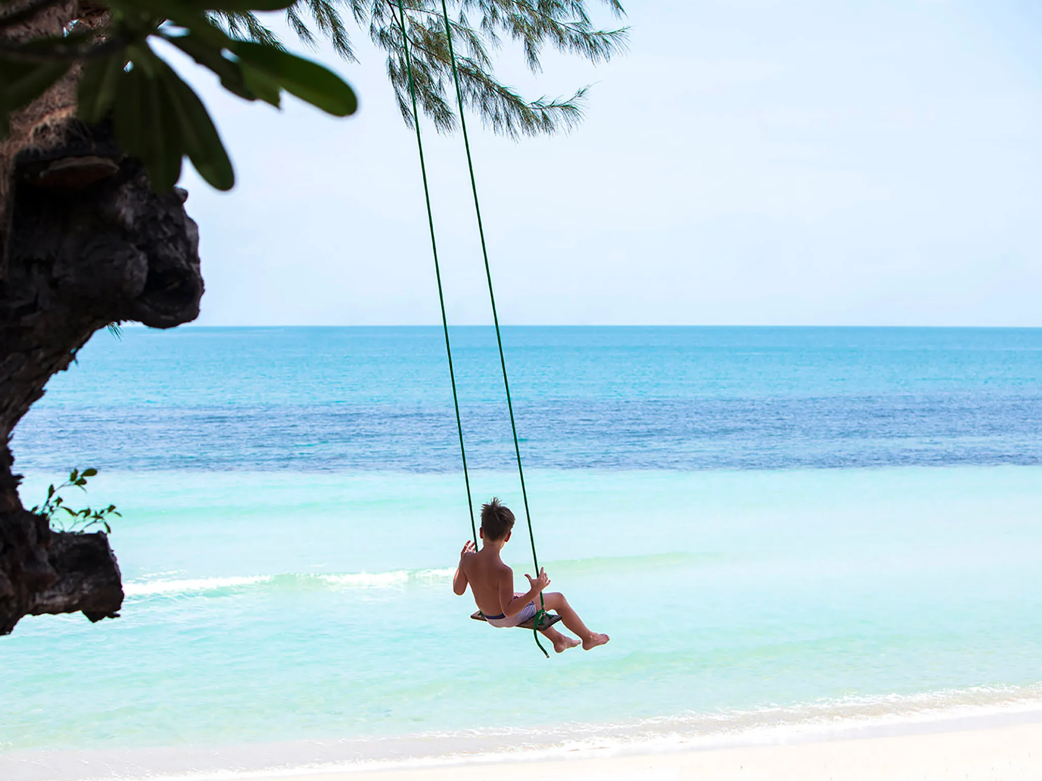 Akuvara - Beach swing