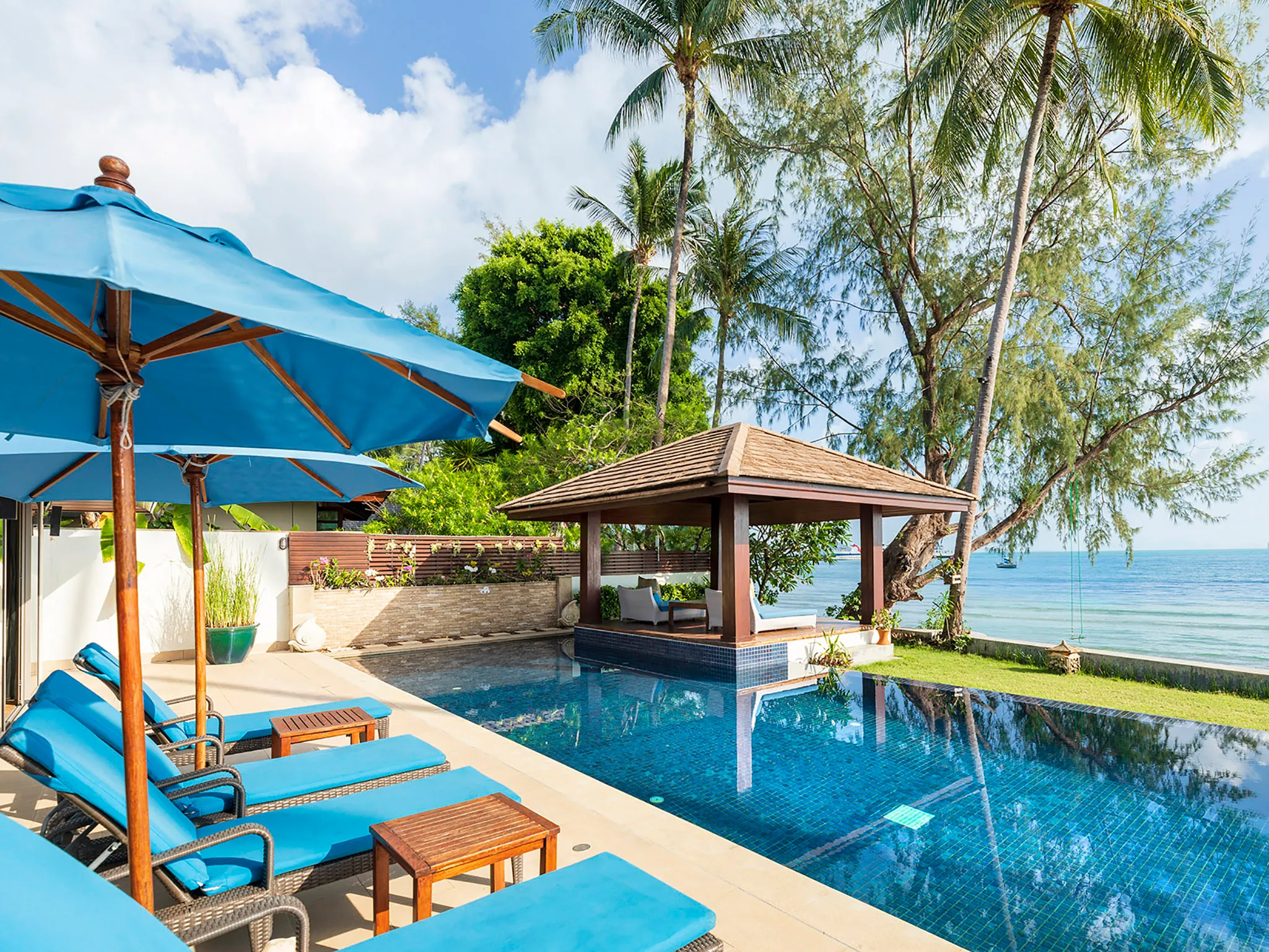 Akuvara - Pool and pool bale