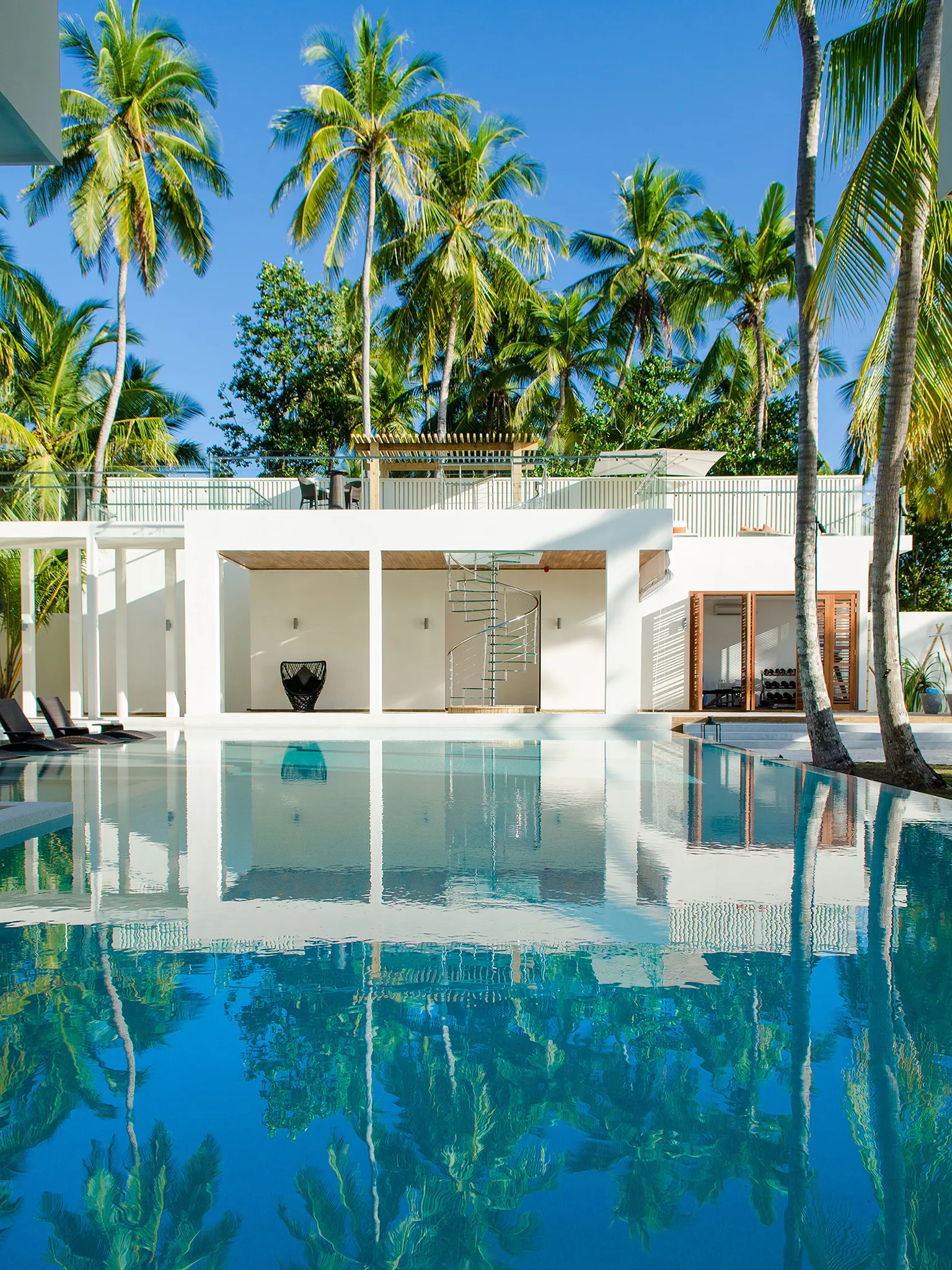 The Amilla Villa Estate - Contemporary beachfront luxe