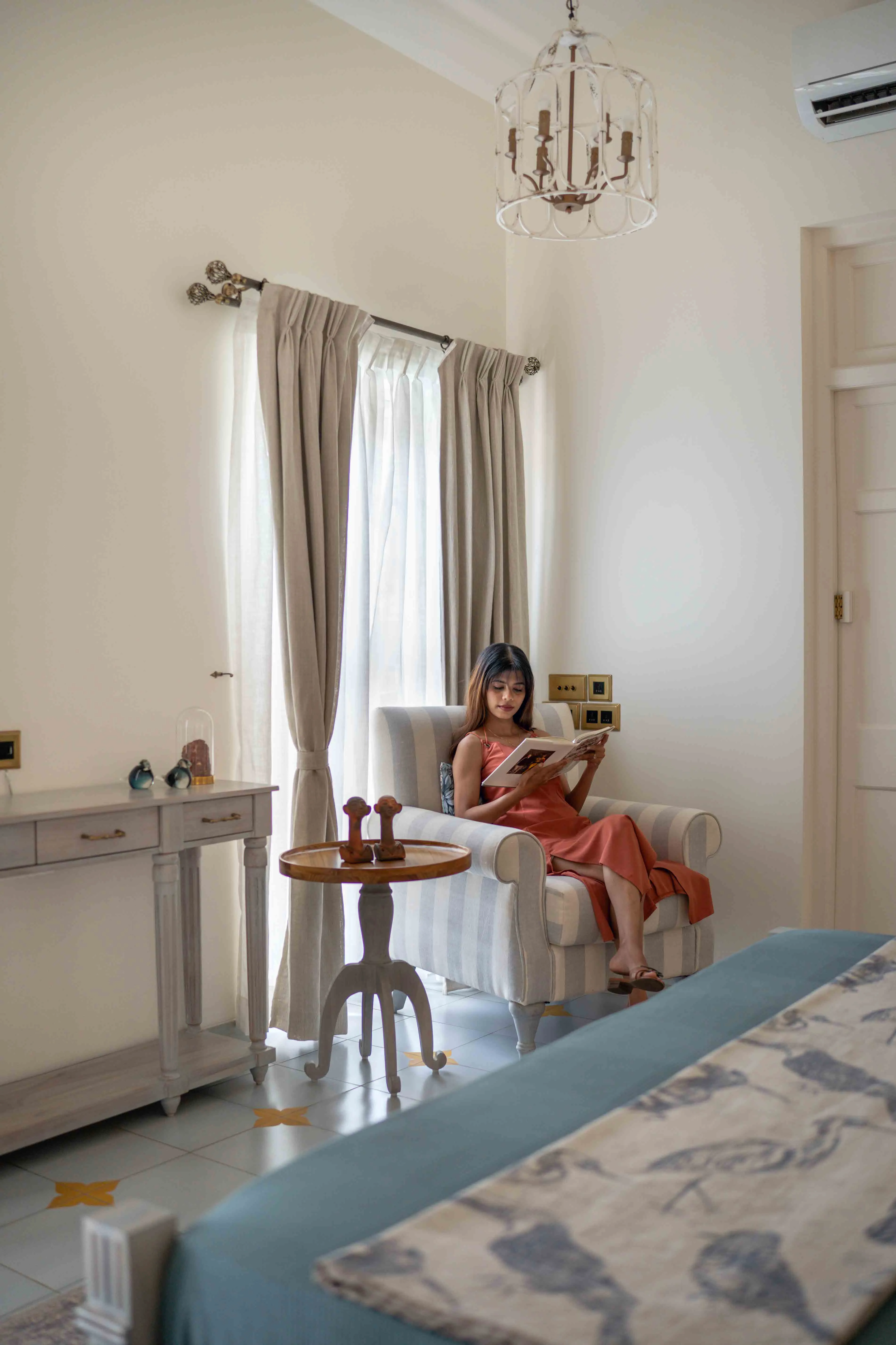 Aurelia Villa F - Bedroom 2 - Seating Area