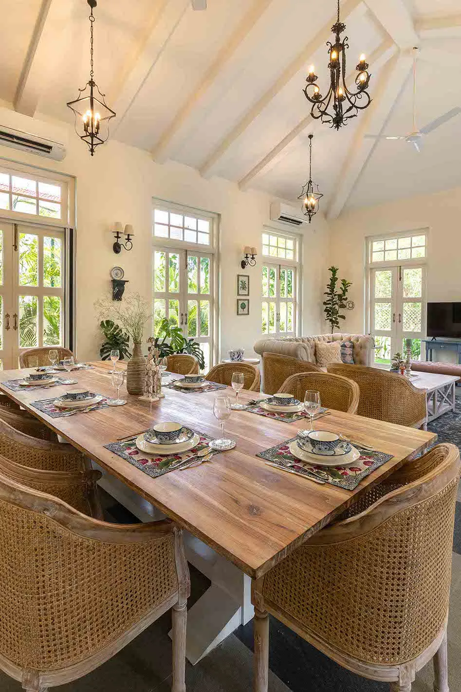 Aurelia Villa F - Dining Area