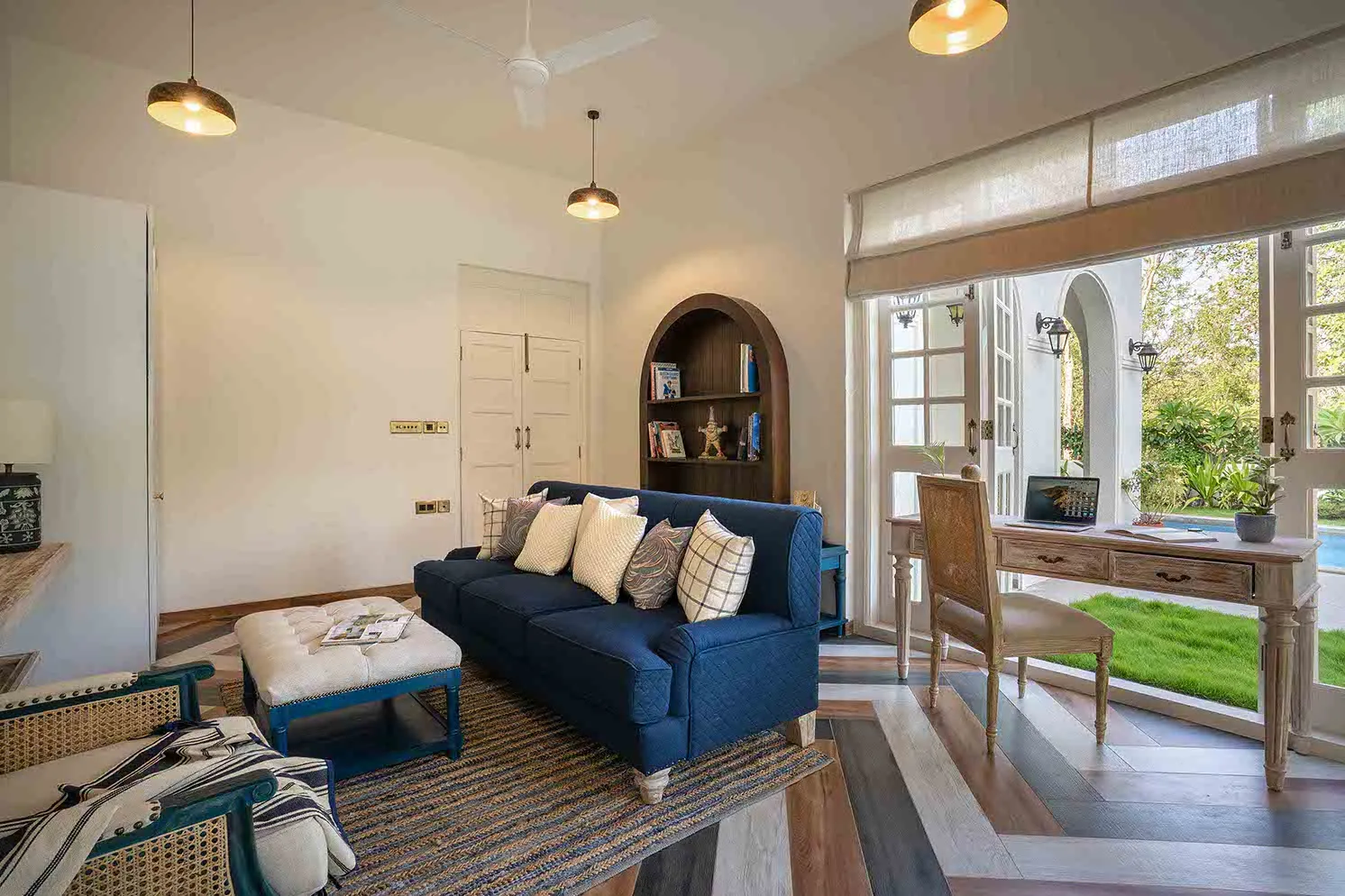 Aurelia Villa F - Work Room 1