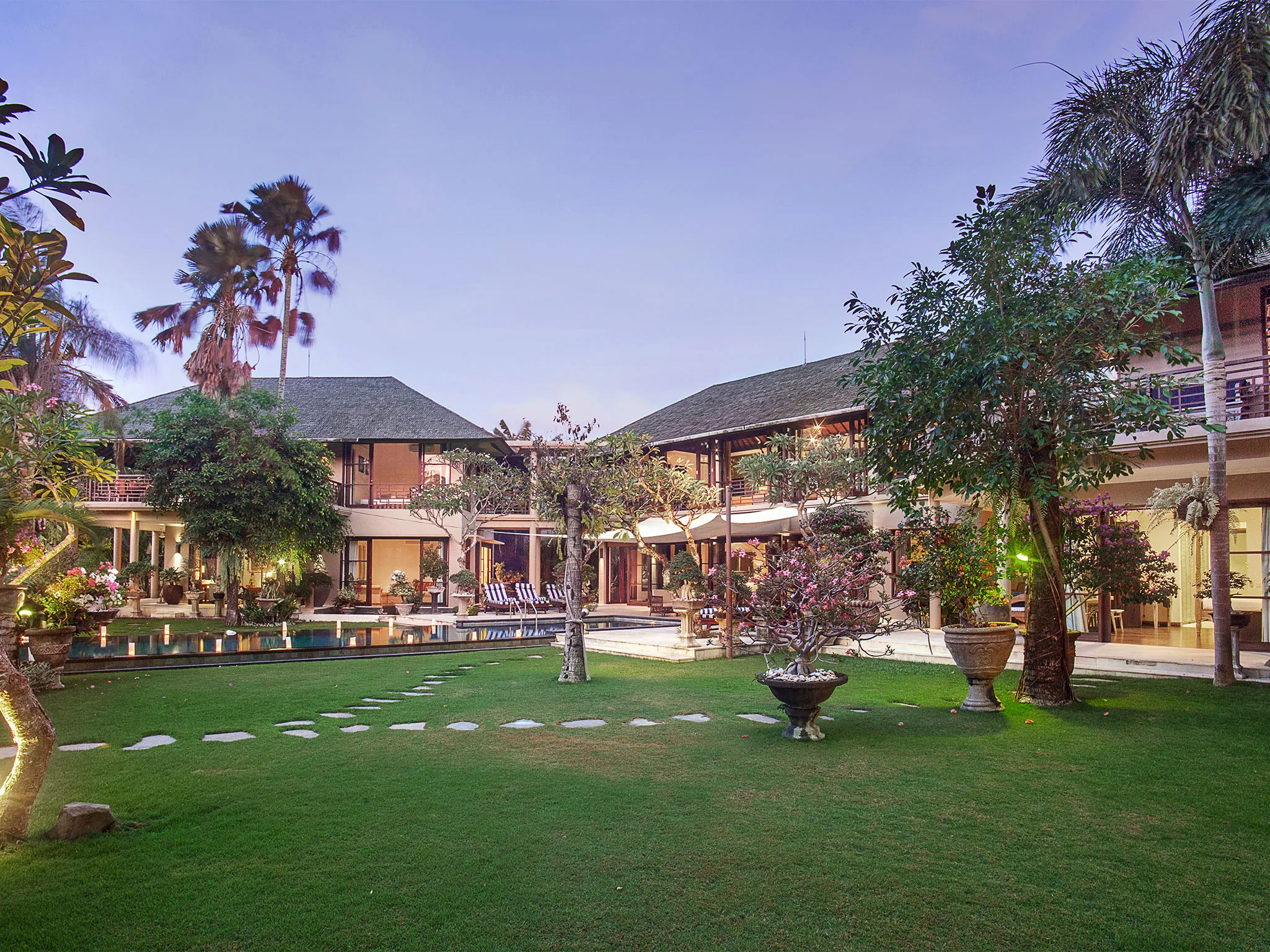 Avalon I - The villa